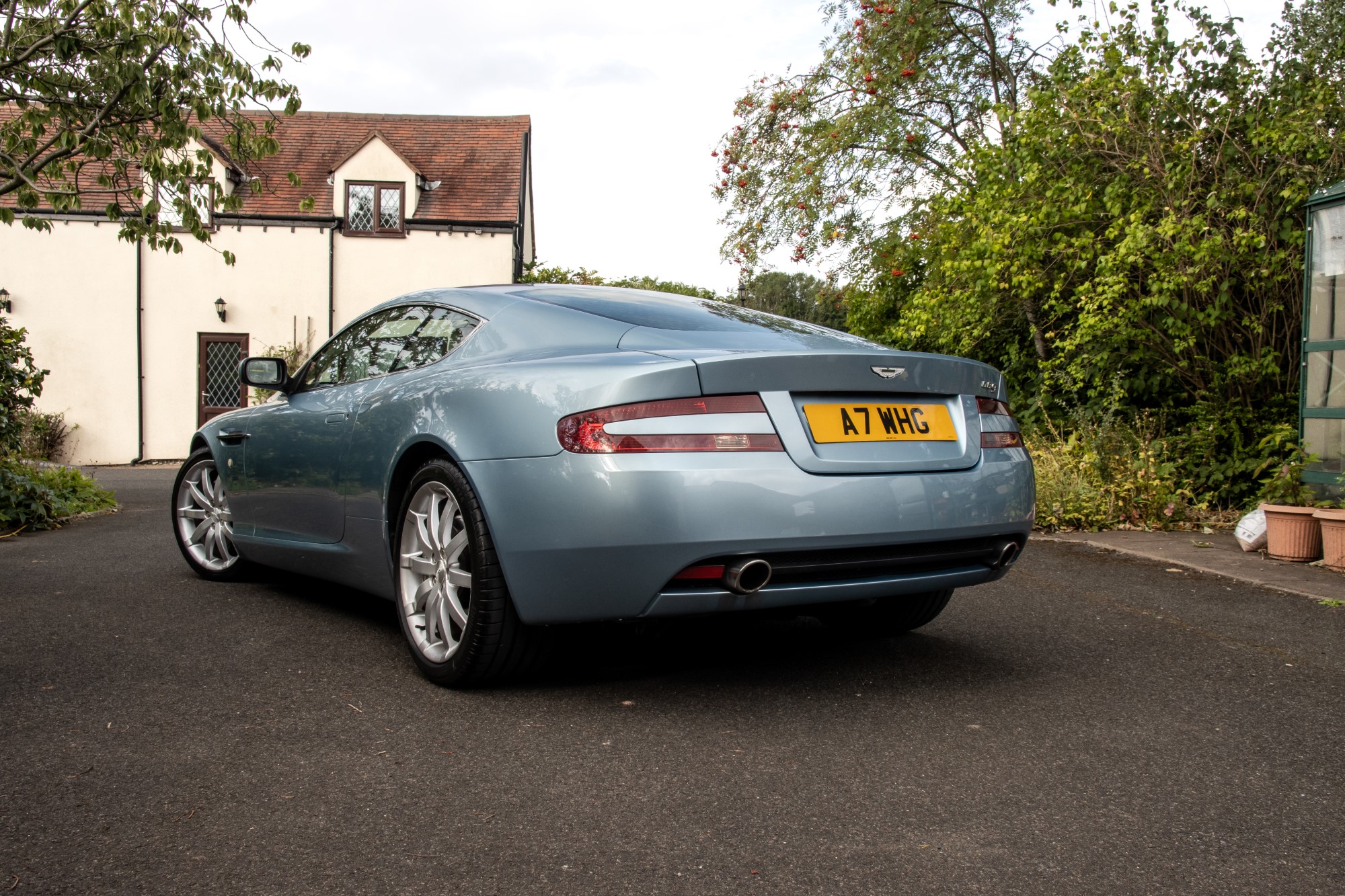 Aston Martin DB9 2004 – Modèle Réduit Altaya 1/43 – Bleu – Collection Neuve