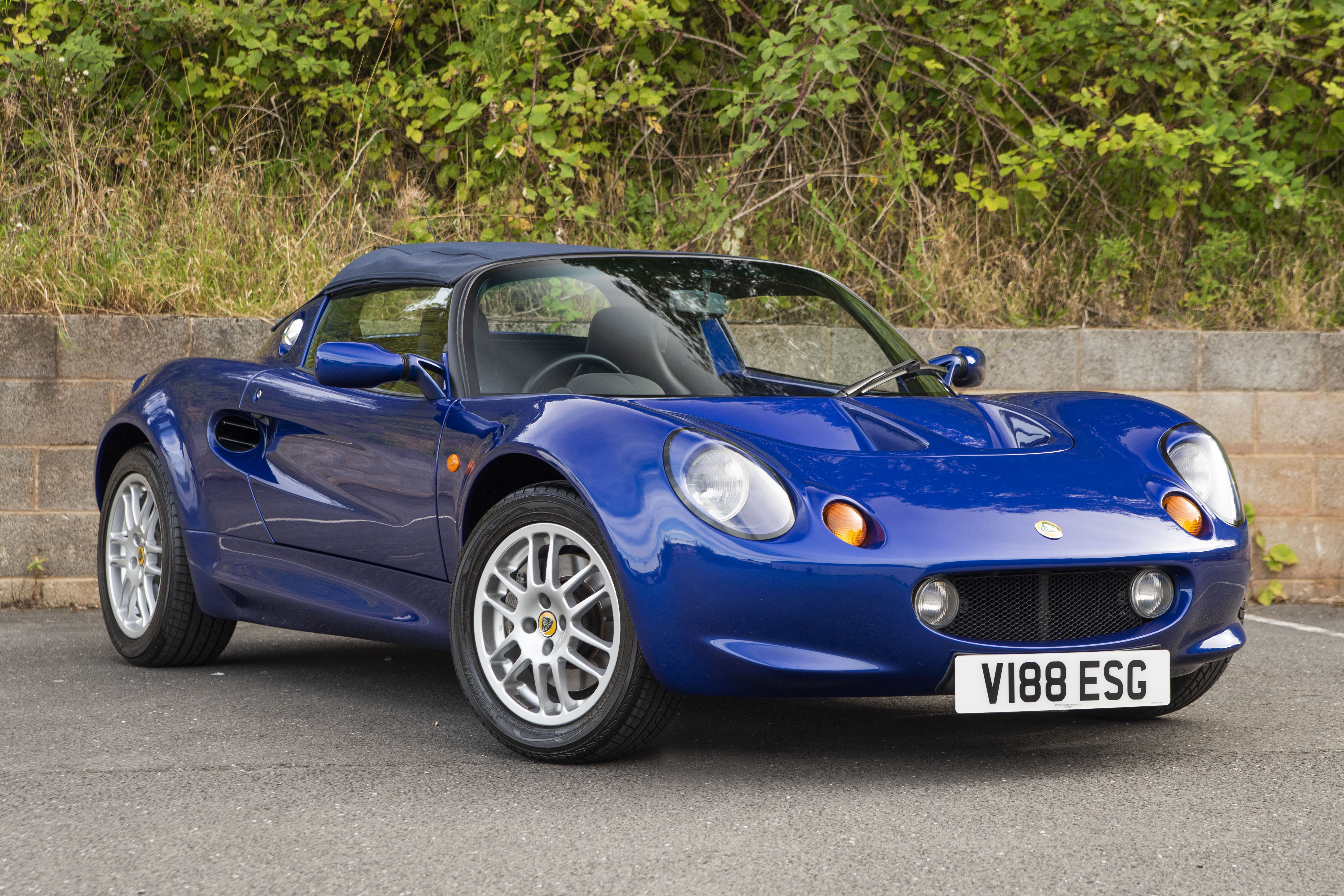 1999 LOTUS ELISE S1 - 10,990 MILES