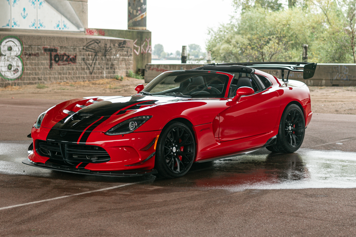 2016 Dodge Viper ACR - Prefix Targa (1 of 2)