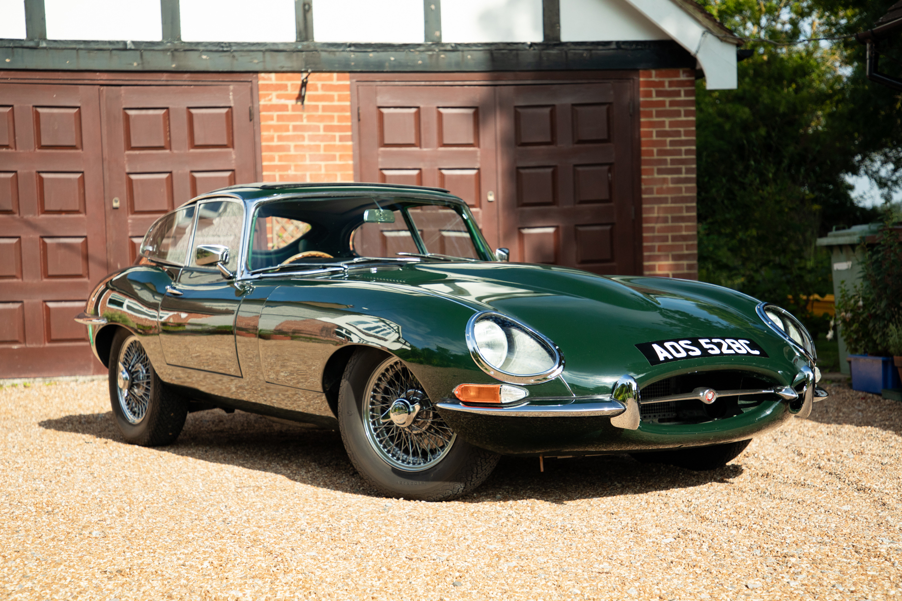 1965 JAGUAR E-TYPE SERIES 1 4.2 FHC