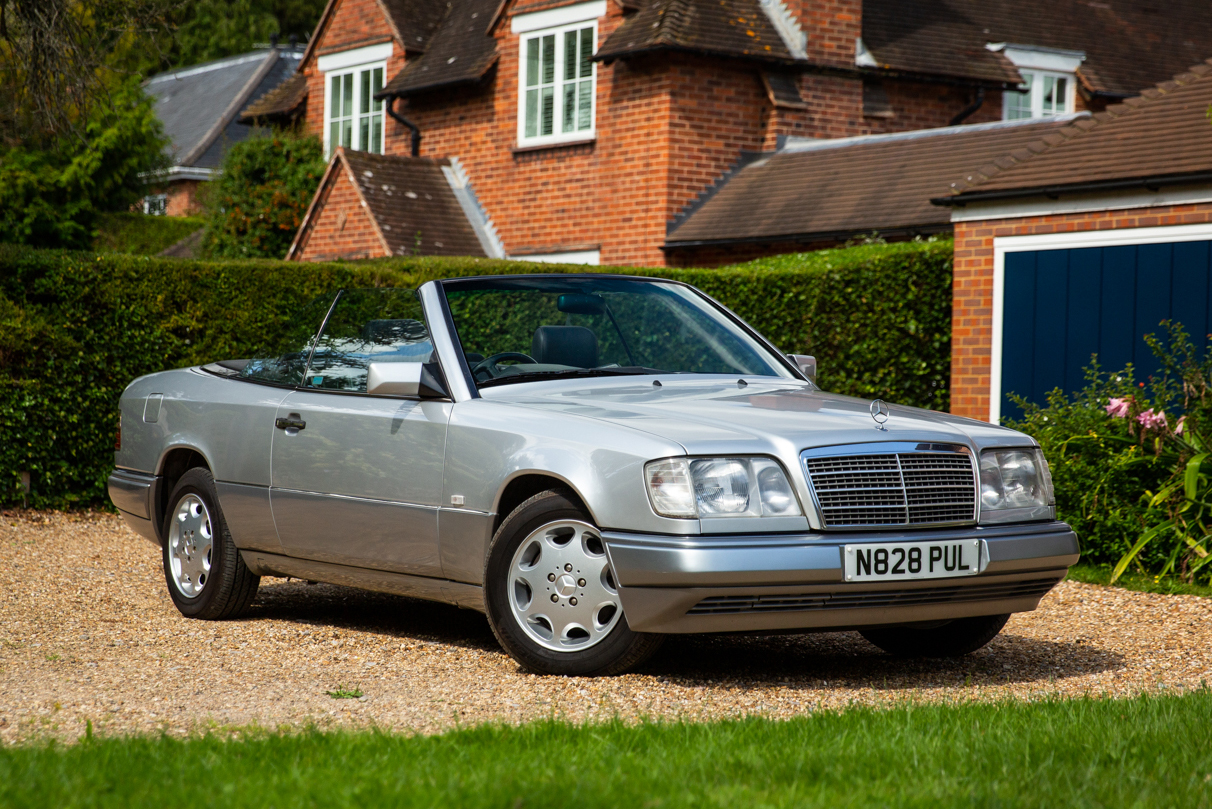 1996 MERCEDES-BENZ (W124) E220 CABRIOLET