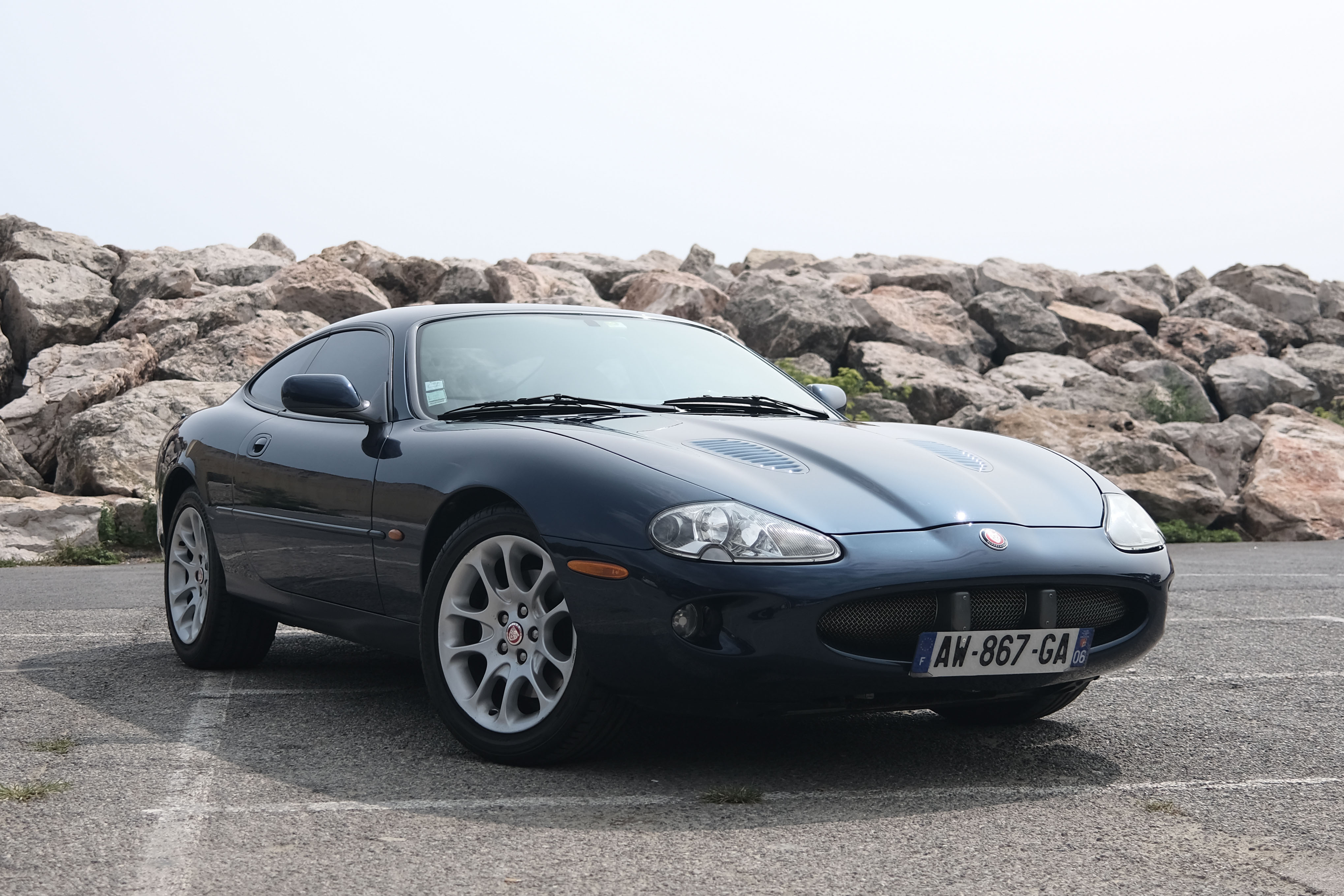 2000 JAGUAR XKR 4.0 COUPE