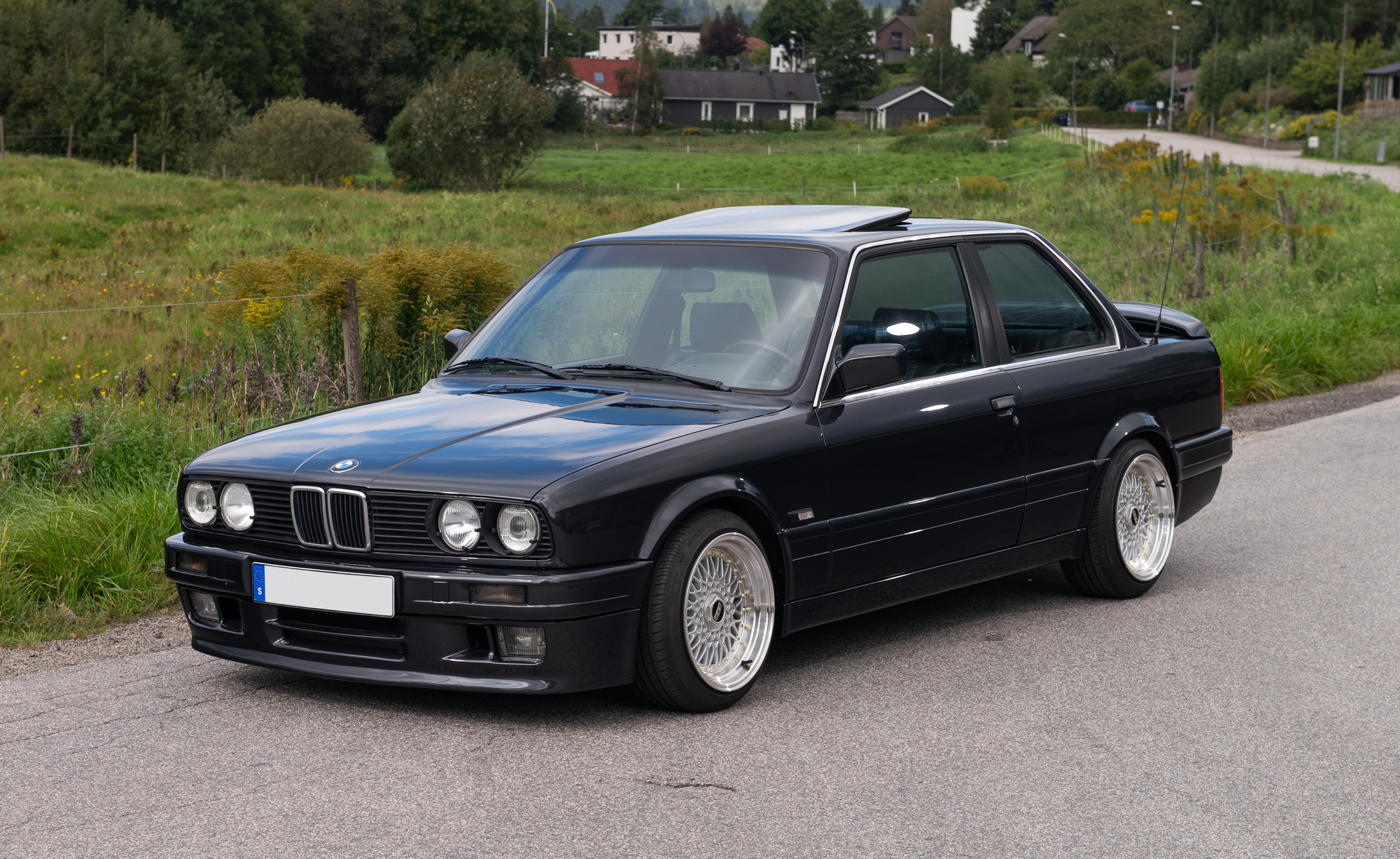 1989 BMW (E30) 320I