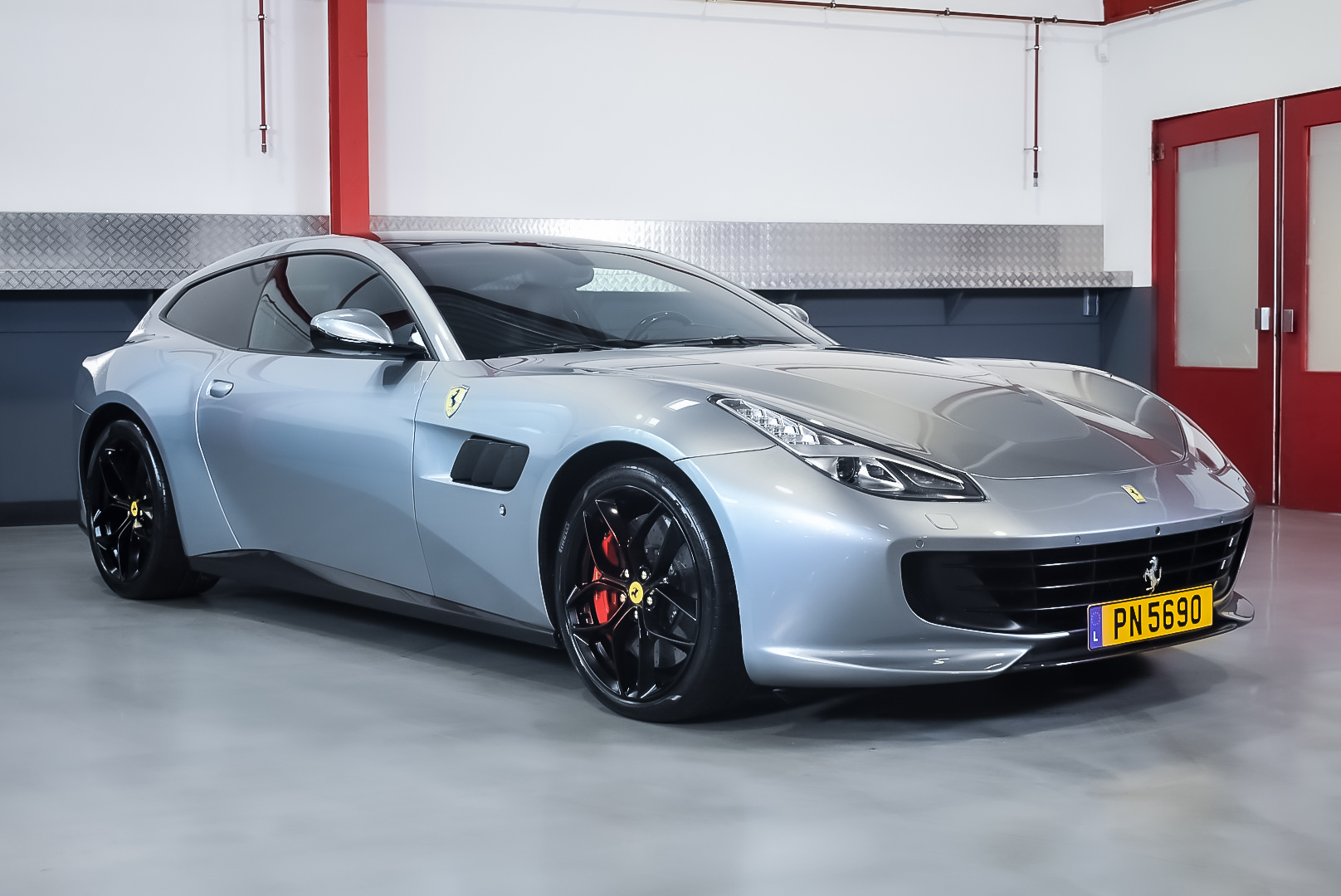 2017 Ferrari GTC4 Lusso T