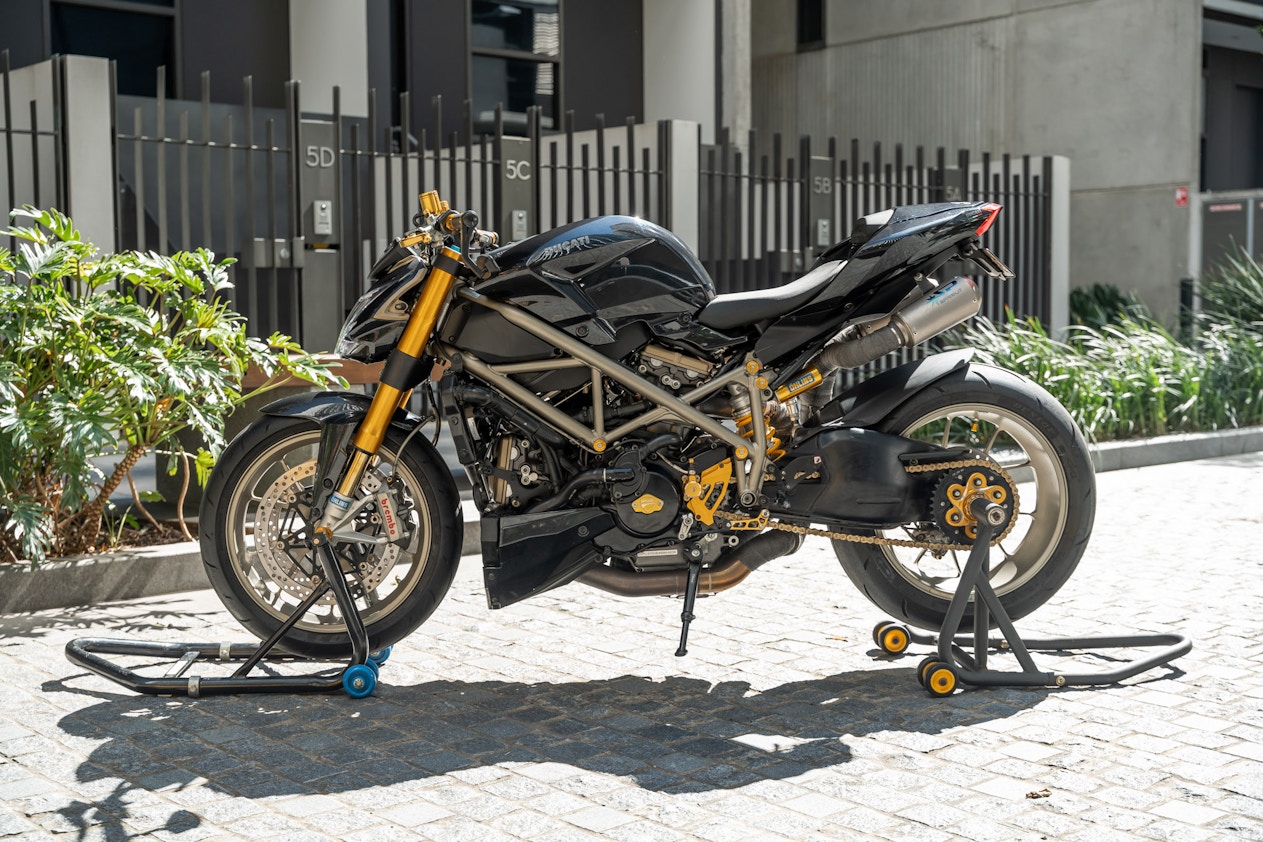 2009 Ducati Streetfighter S - 5,198km for sale by auction in Chippendale,  NSW, Australia