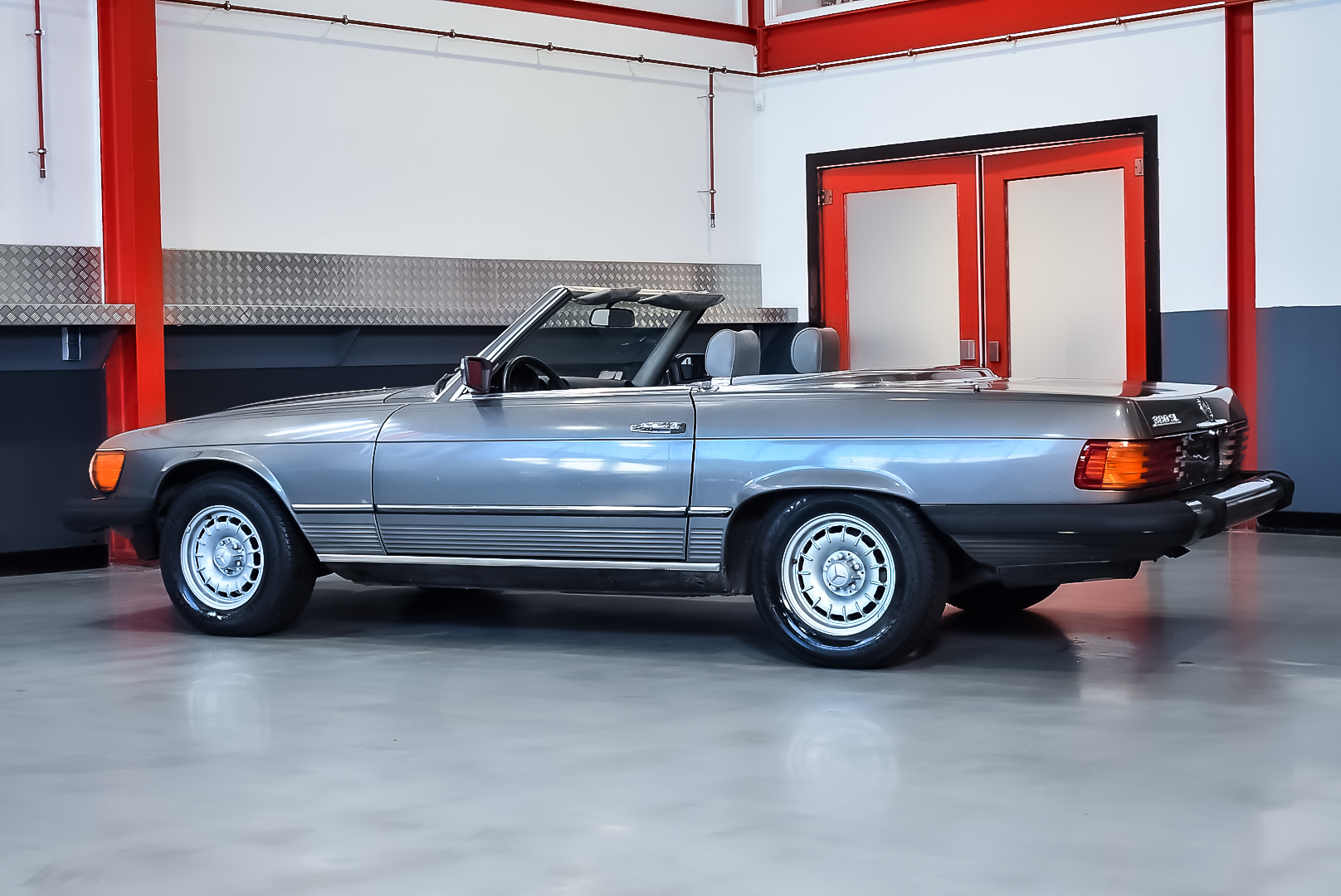 1984 Mercedes-Benz (R107) 380SL for sale by auction in Schiedam ...