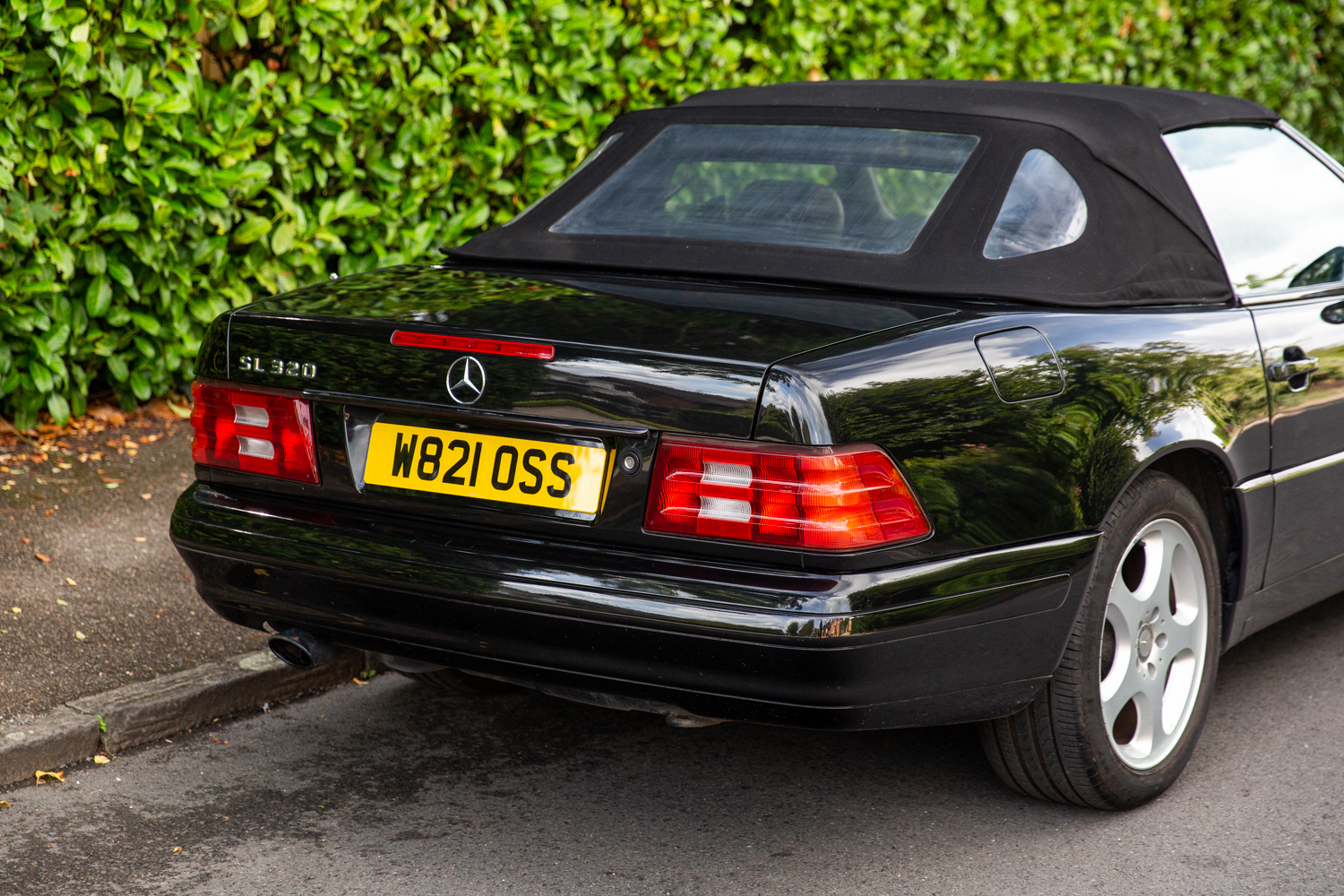 2000 Mercedes-Benz (R129) SL320 for sale by auction in Henley on Thames ...