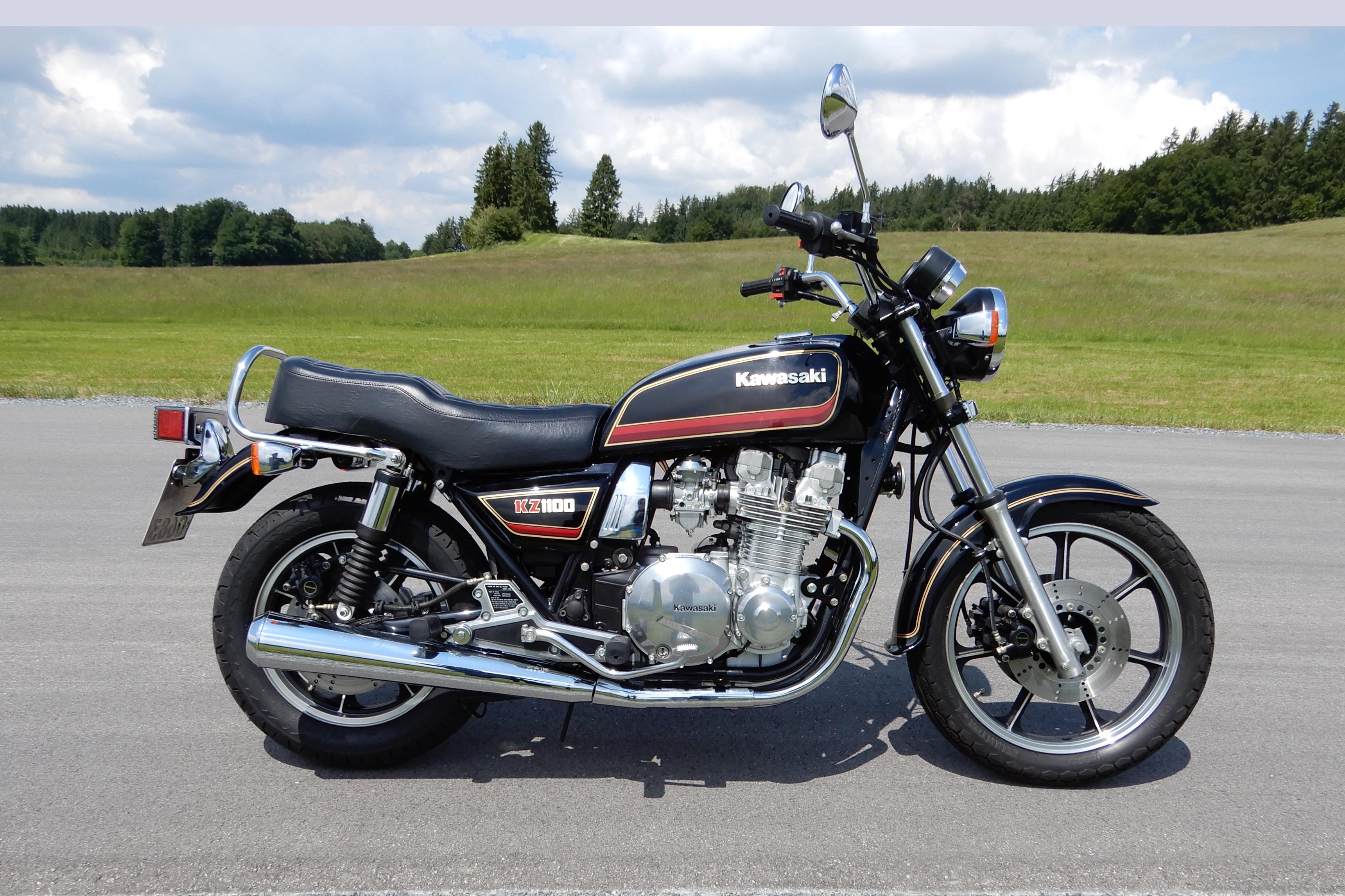 1982 Kawasaki KZ1100-A3 - 639 MILES For Sale by Auction in