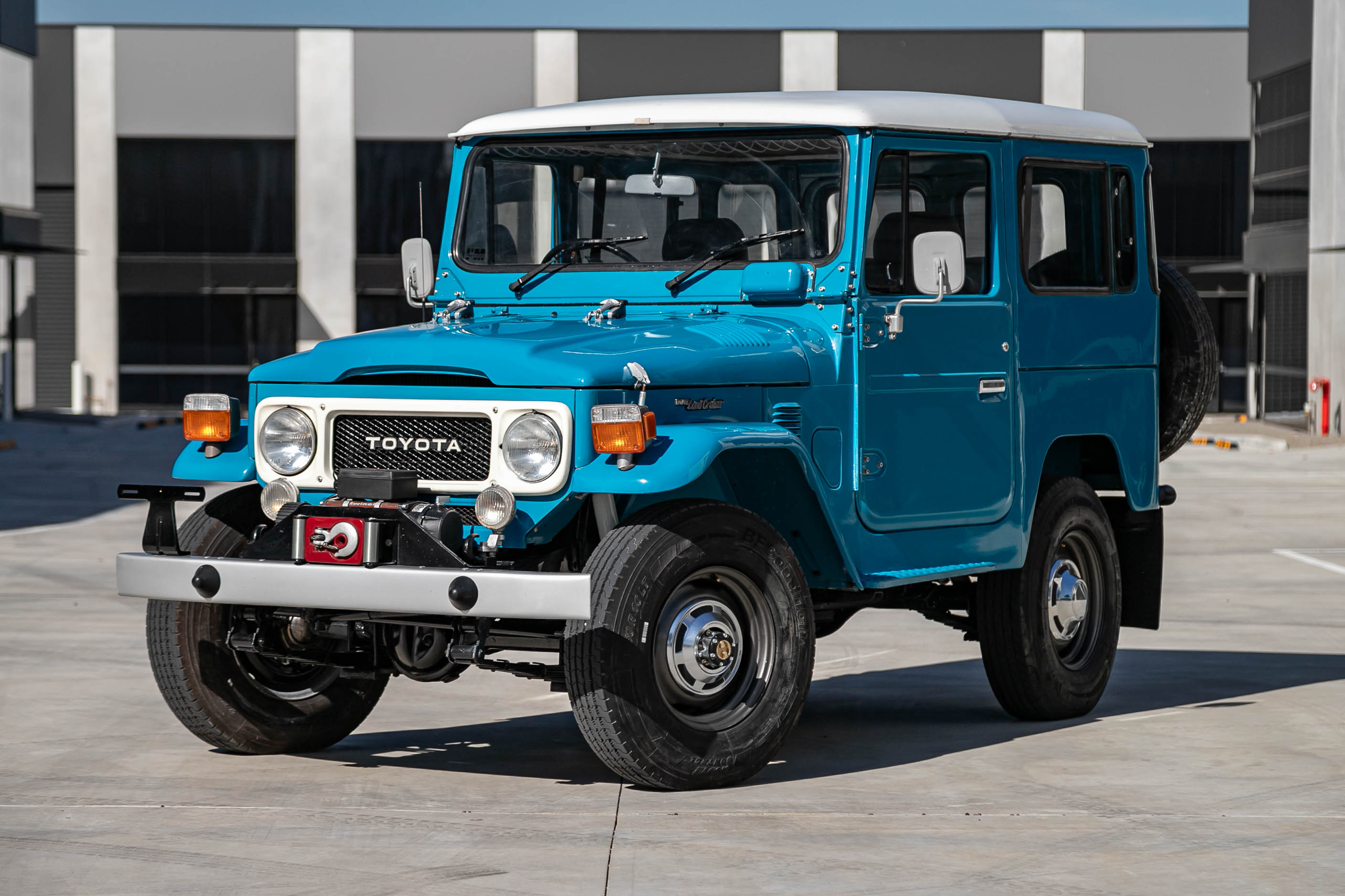 1977 Toyota FJ40 Land Cruiser