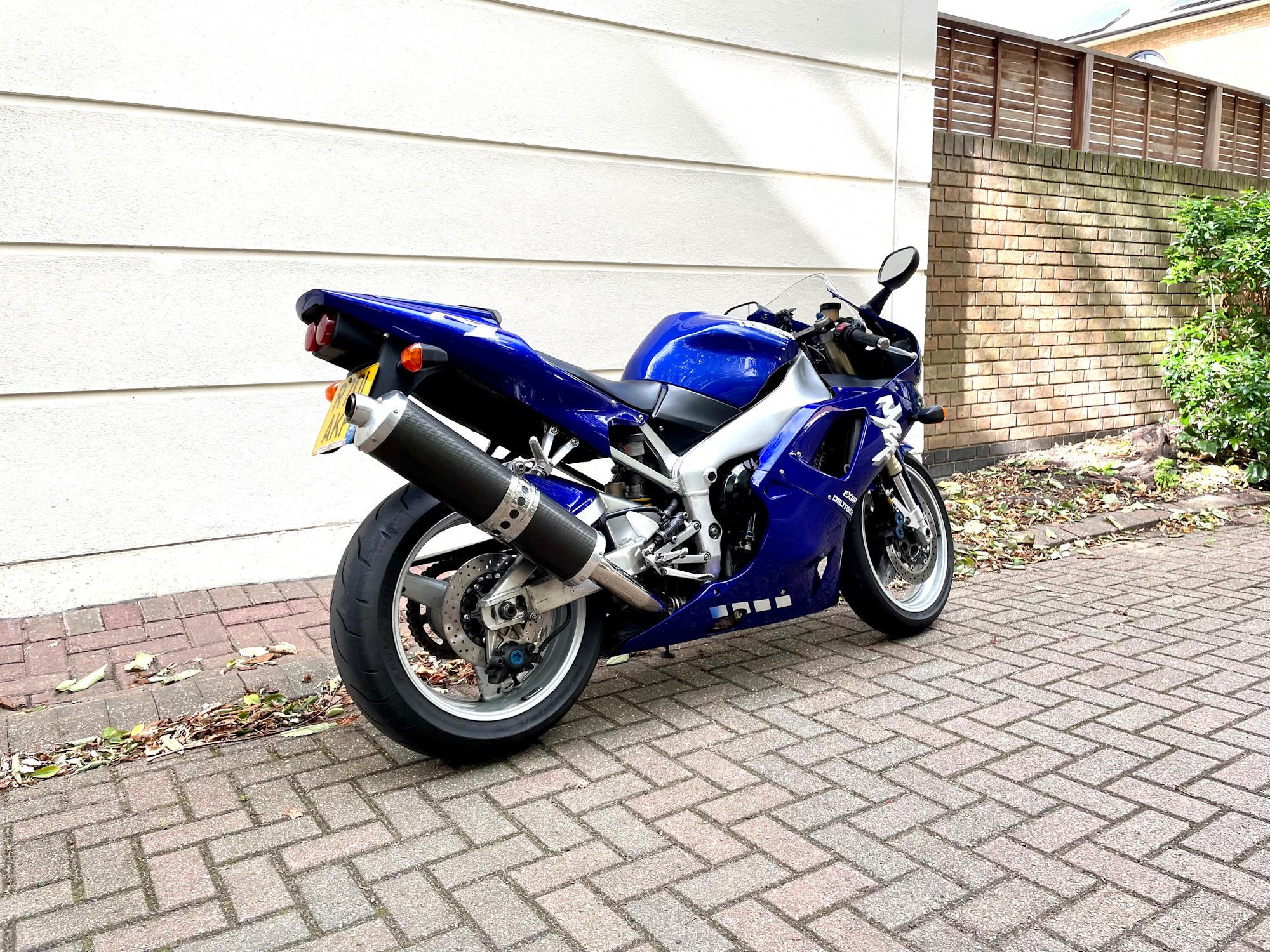 1998 Yamaha R1 for sale by classified listing in London, United Kingdom