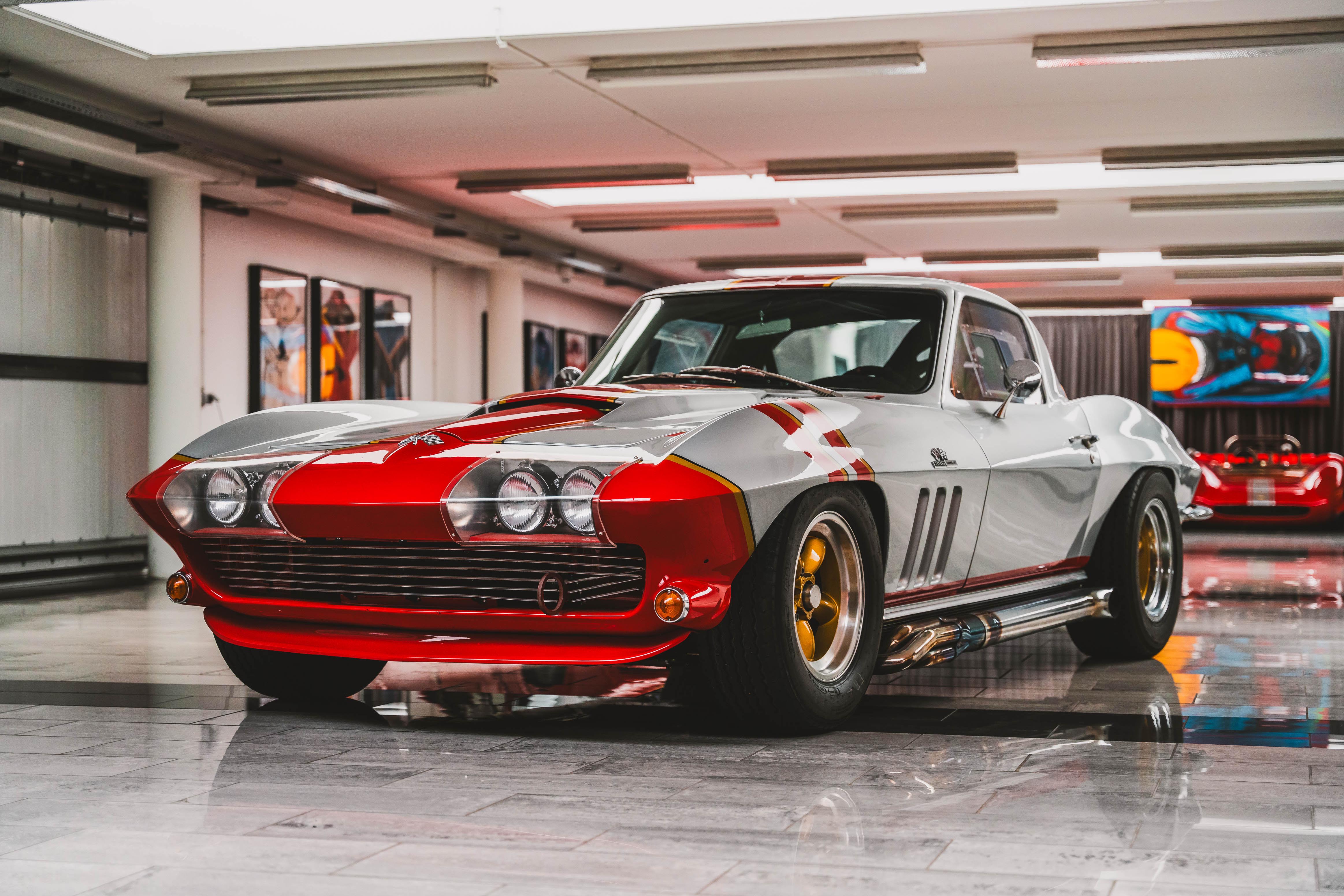 1965 Chevrolet Corvette C2 - Race Car