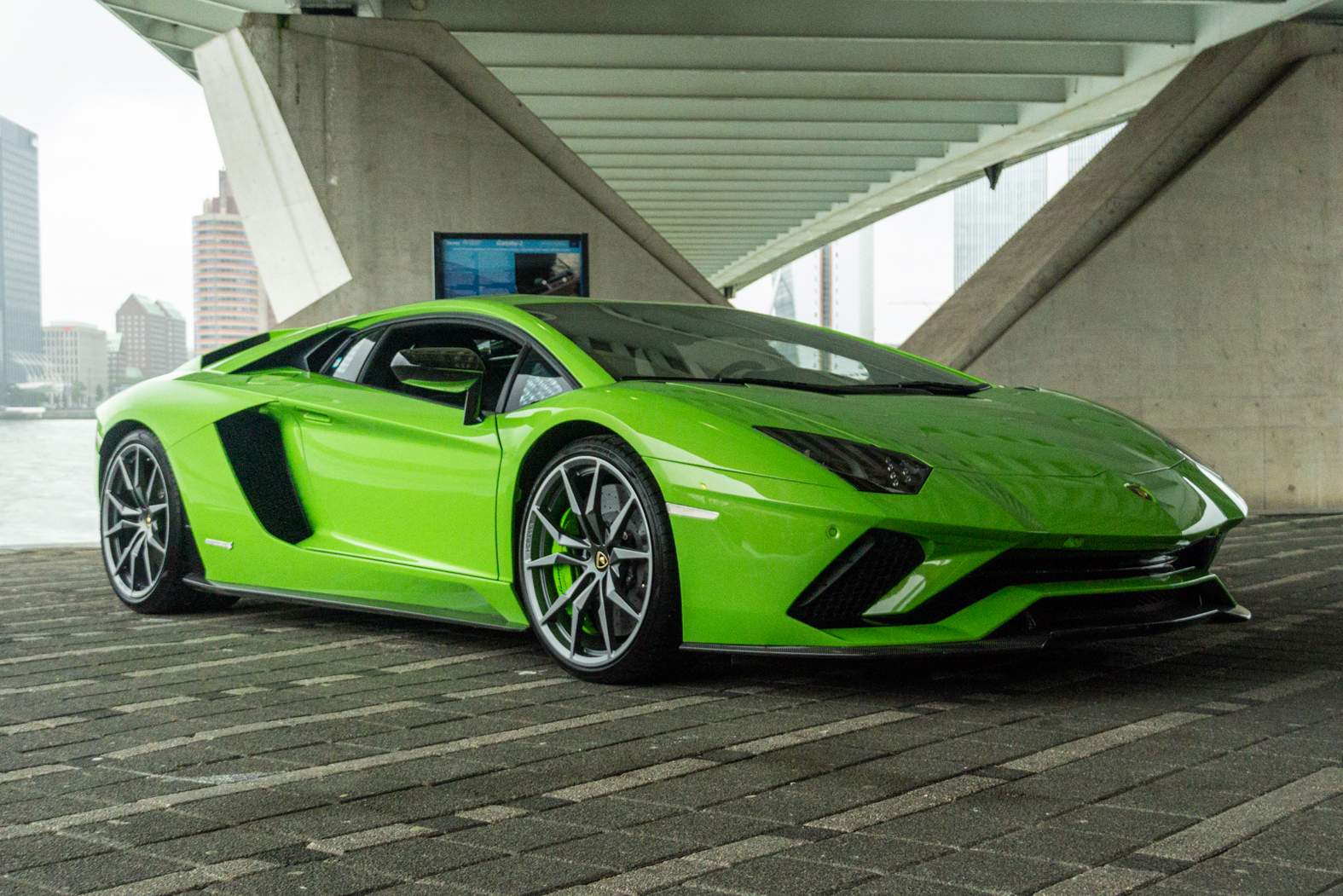 2017 LAMBORGHINI AVENTADOR LP740-4 S