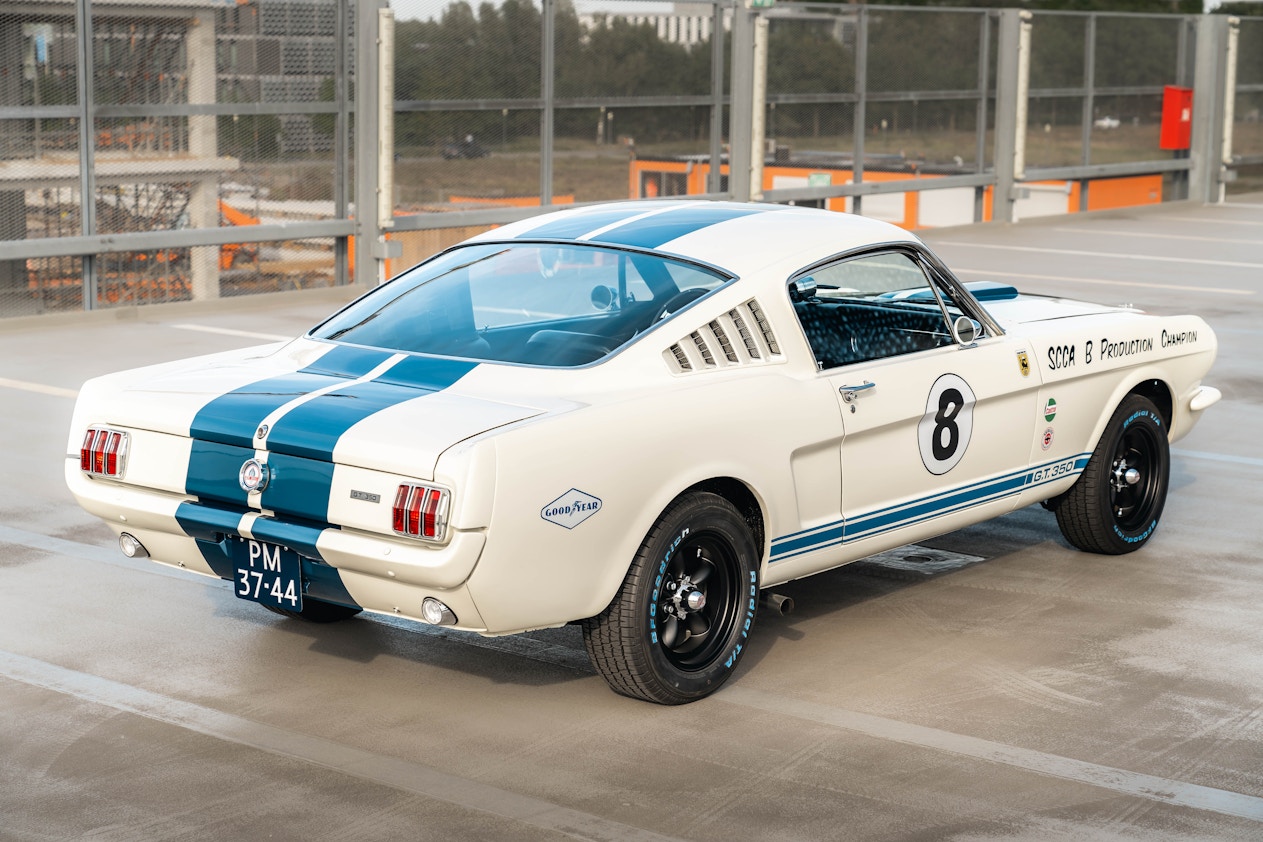 La couleur du Logo Ford  Ford mustang shelby cobra, Ford mustang
