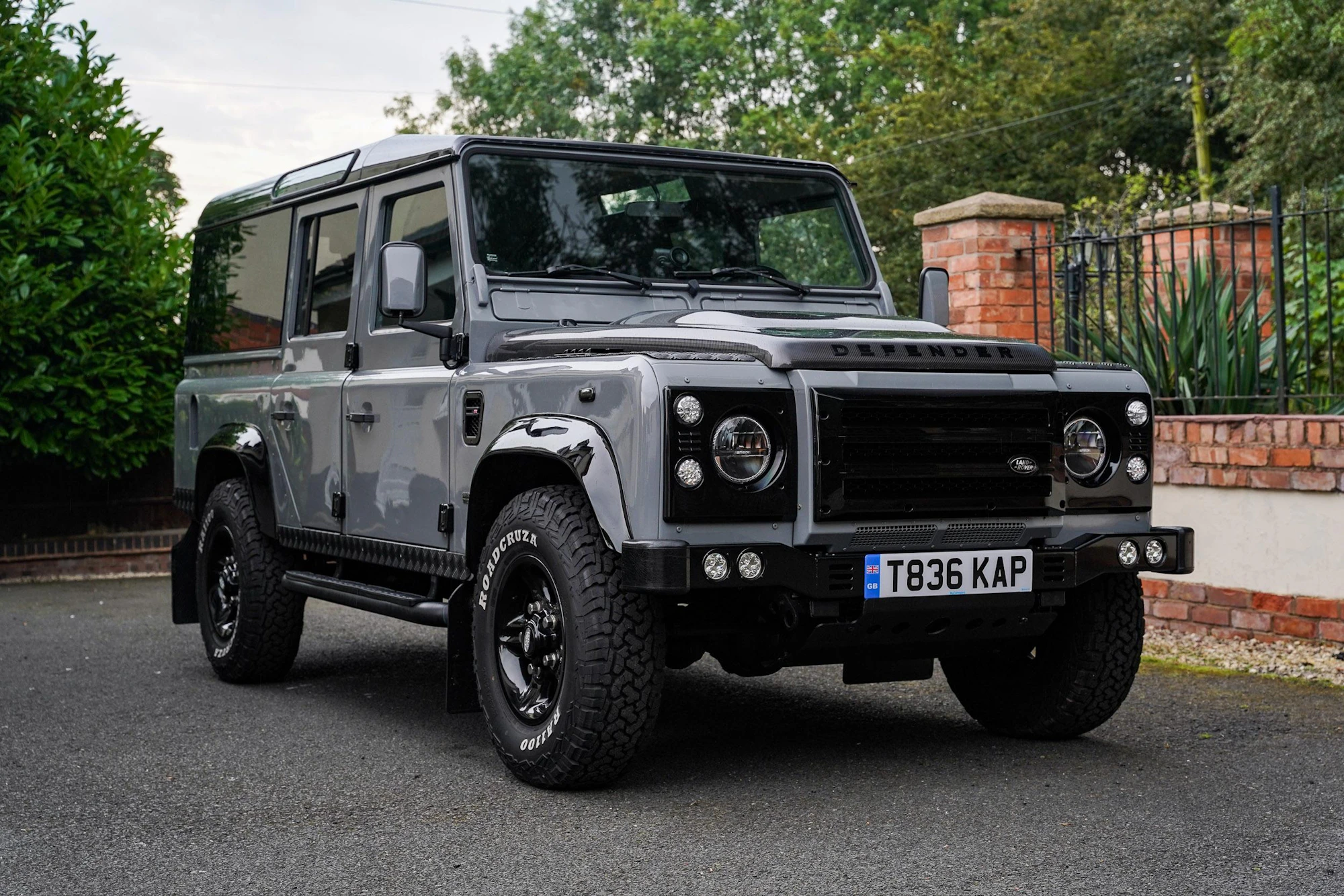 1999 Land Rover Defender 110 County TD5 for sale by classified listing ...