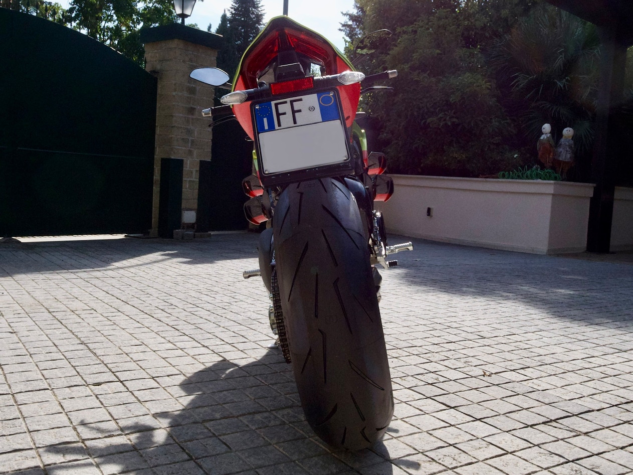 Protection de réservoir moto Red Shadow