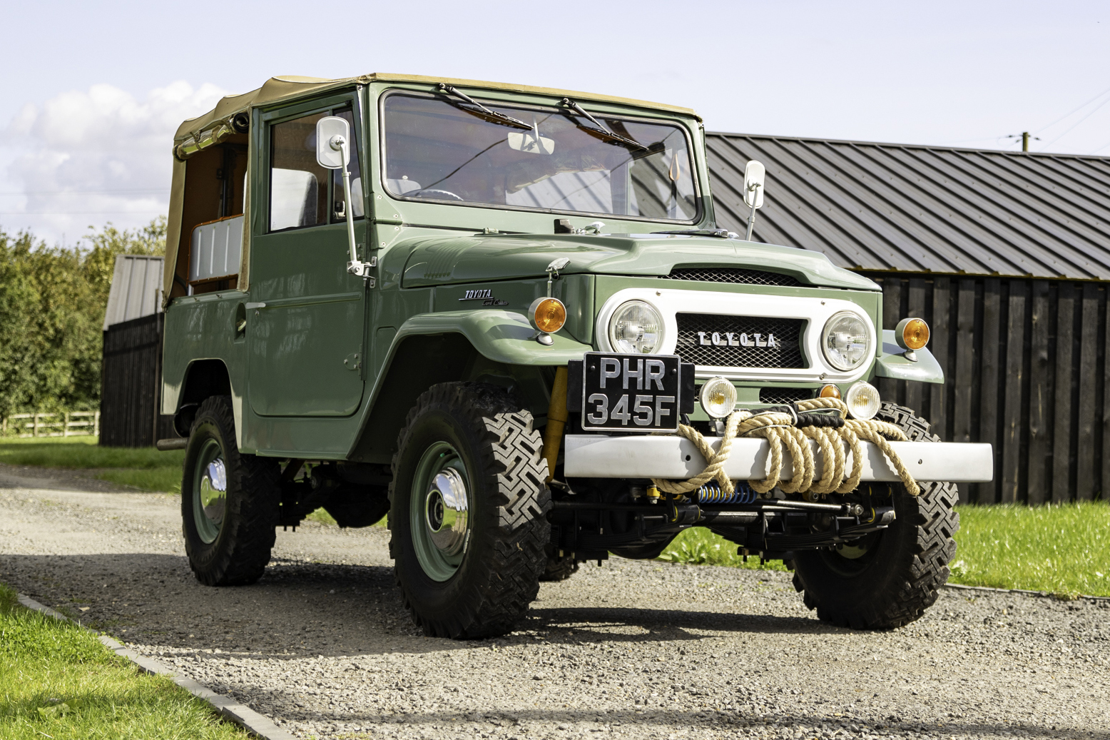 1968 TOYOTA FJ40 LAND CRUISER