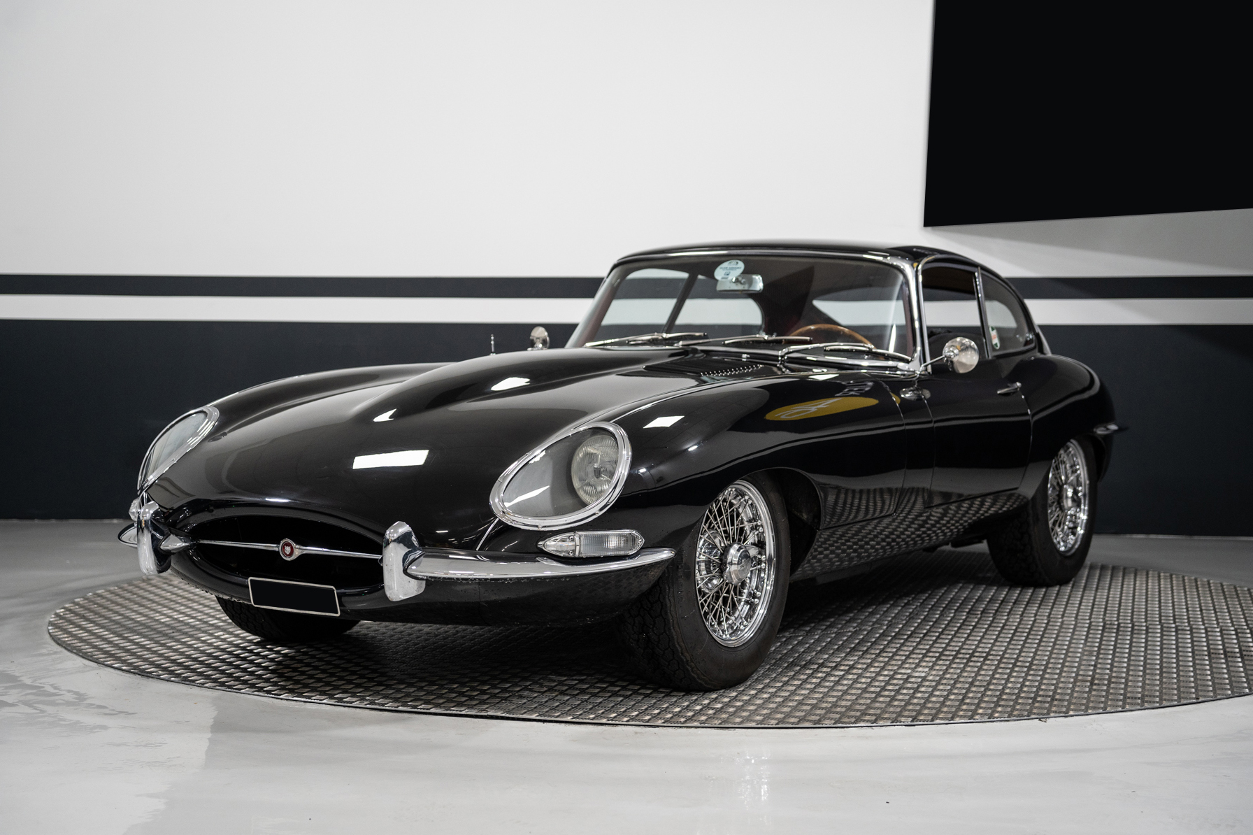 1963 Jaguar E-Type Series 1 3.8 FHC