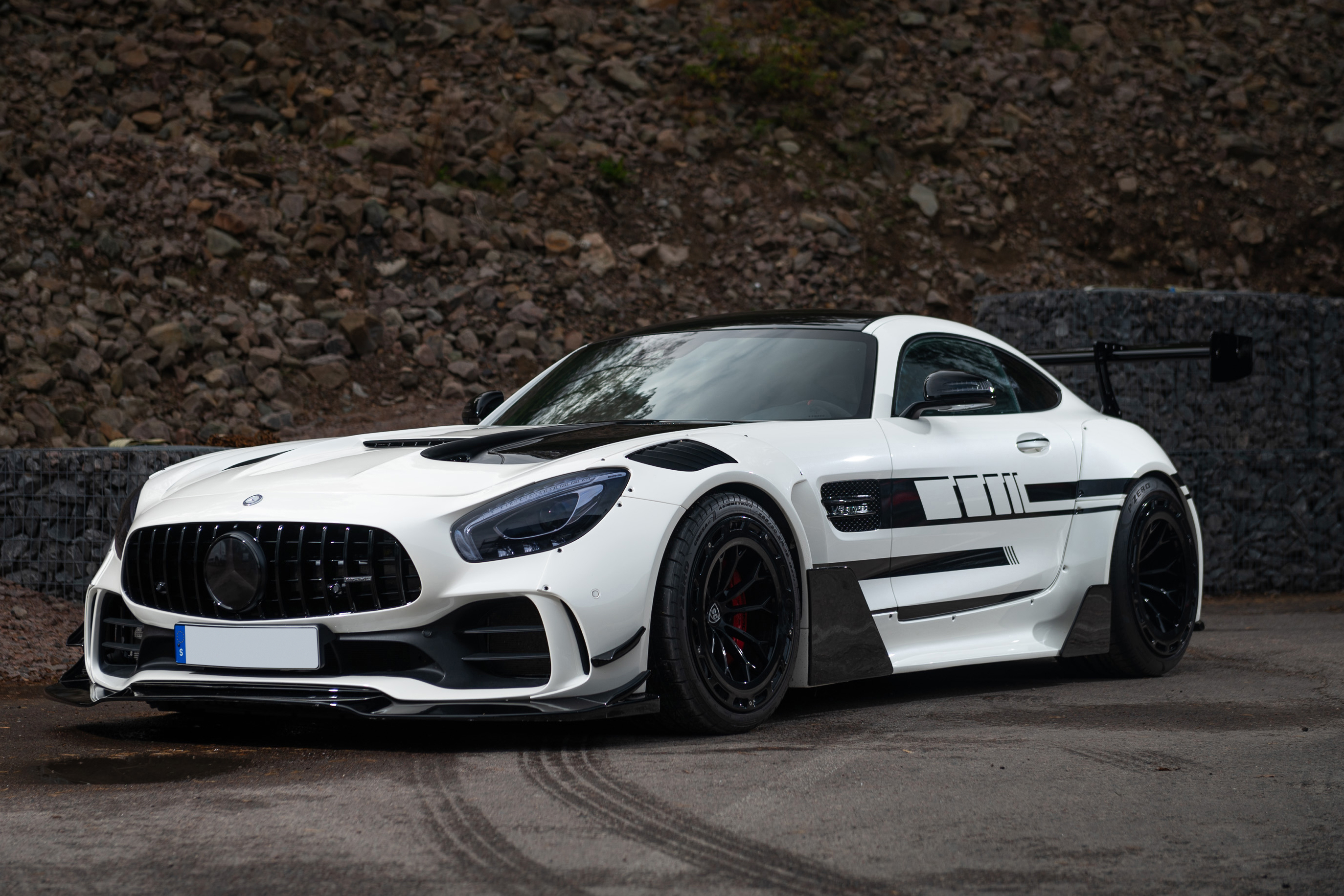 2017 Mercedes-AMG GT S - Carbonerre Widebody