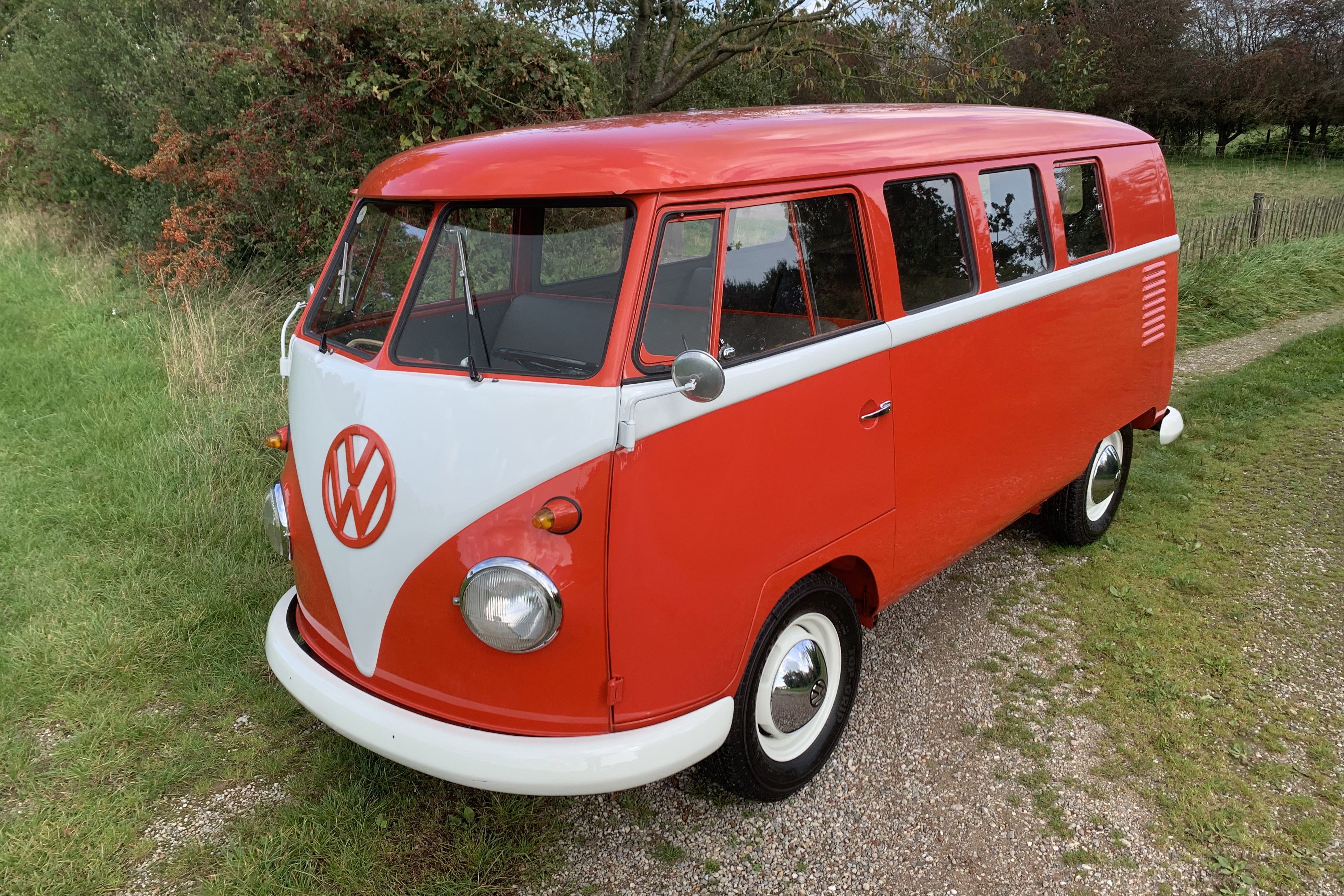 1960 Volkswagen Type 2 (T1) Splitscreen Kombi - 13,551 Km