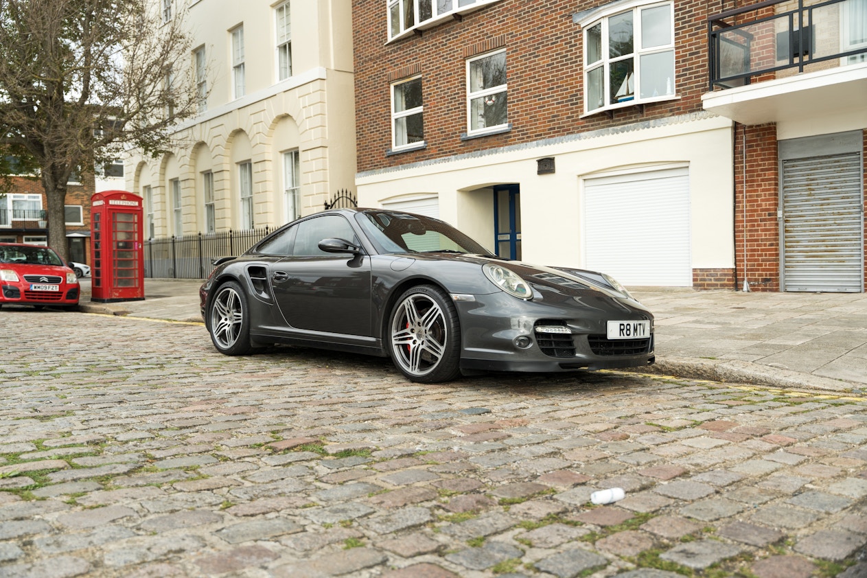 Diaporama et photos - Essai Porsche 911 Carrera : faut-il craquer pour la  petite 911 ?
