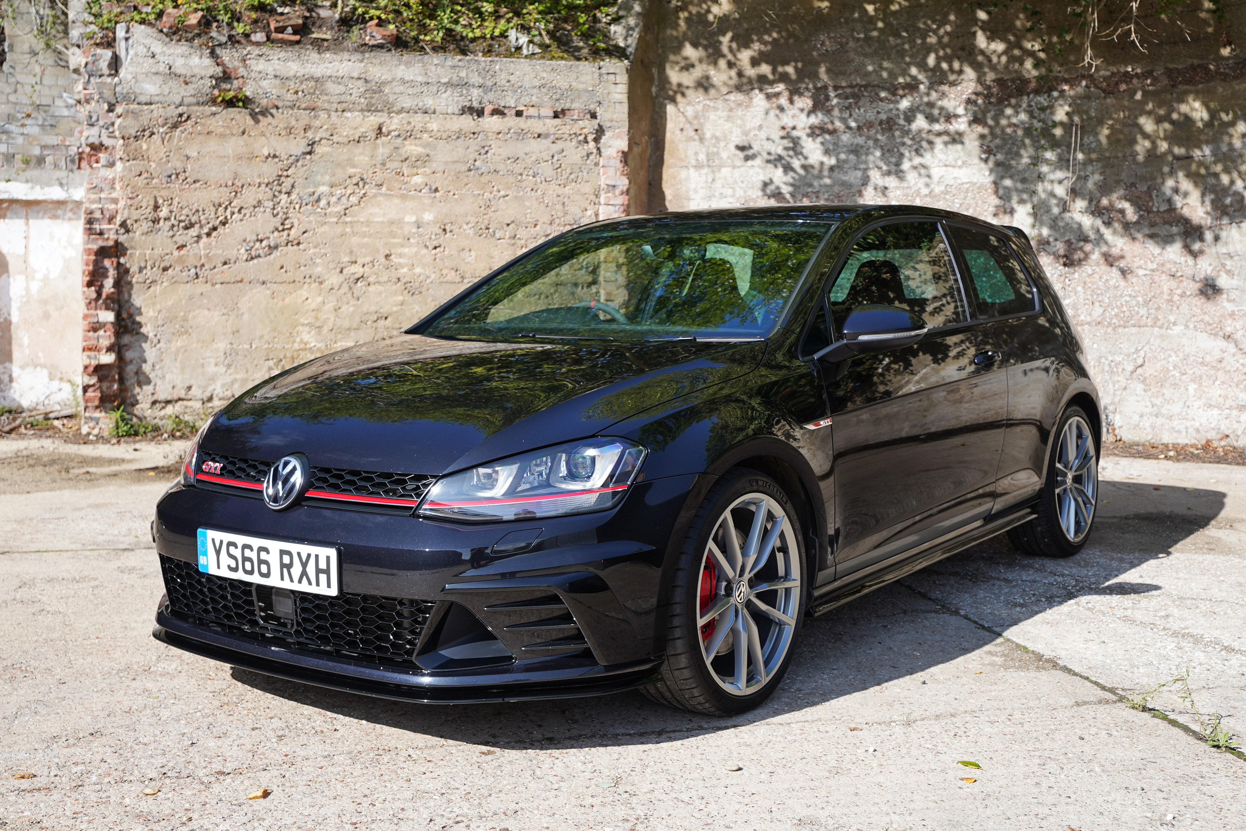 2016 Volkswagen Golf (Mk7) Gti Clubsport S - 8,160 Miles