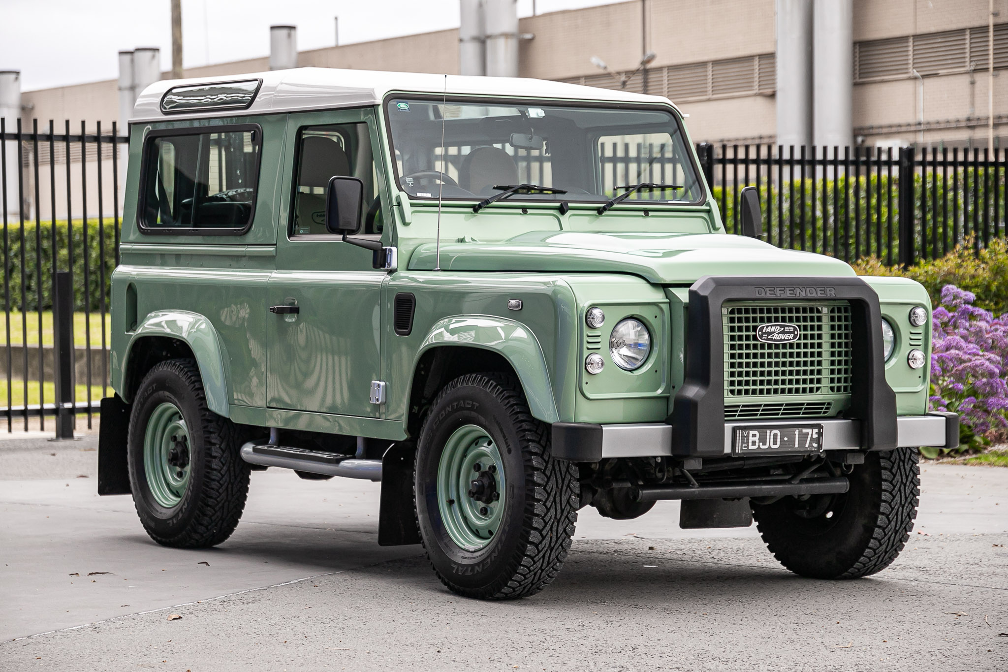 2015 Land Rover Defender 90 Heritage