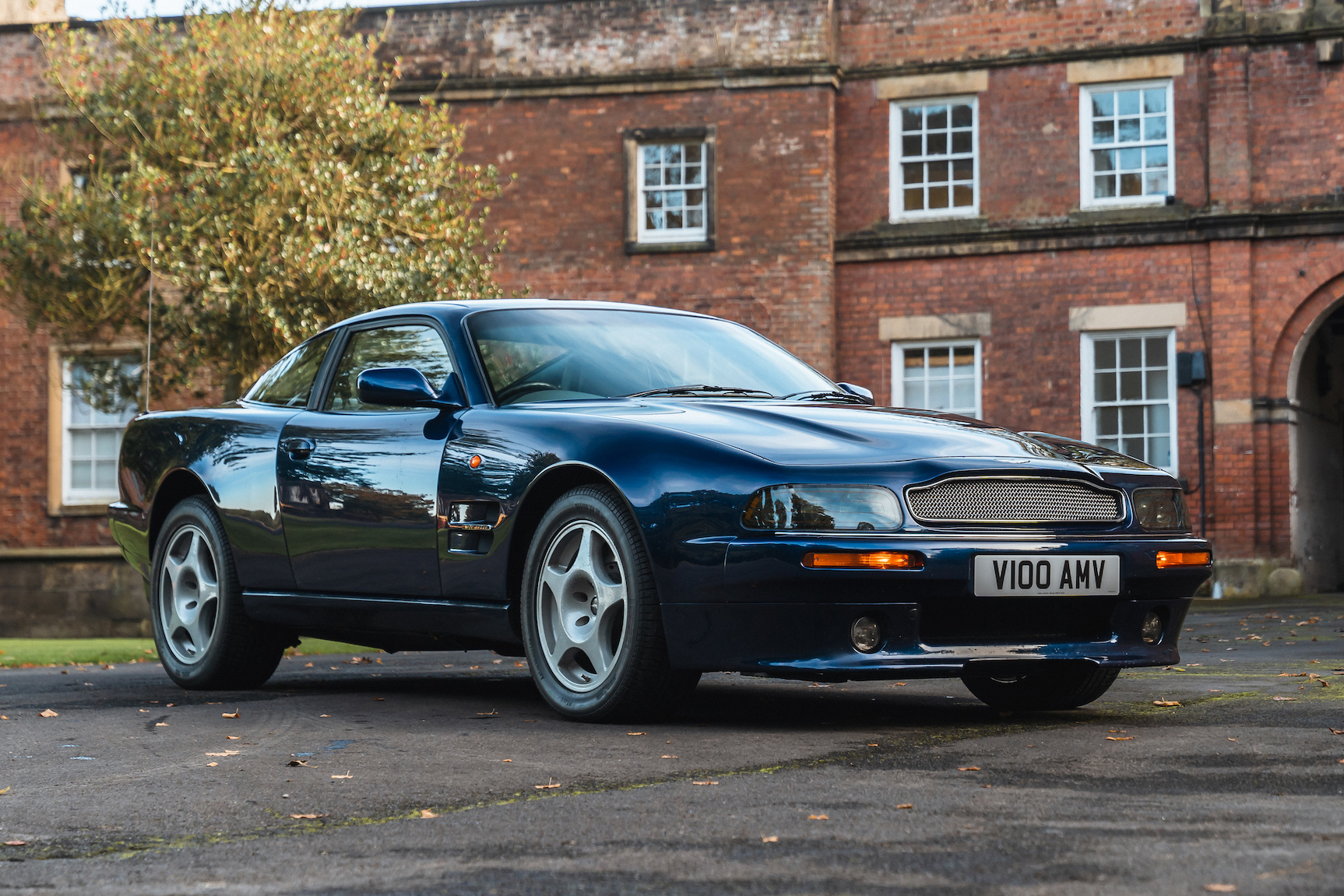 1999 Aston Martin V8 Coupe - 33,480 Miles