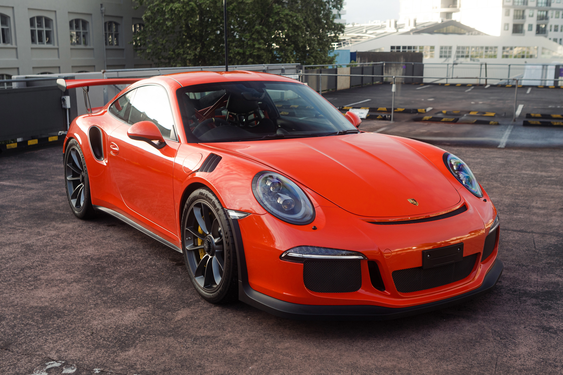 2016 Porsche 911 (991) GT3 RS – 2,400 Km