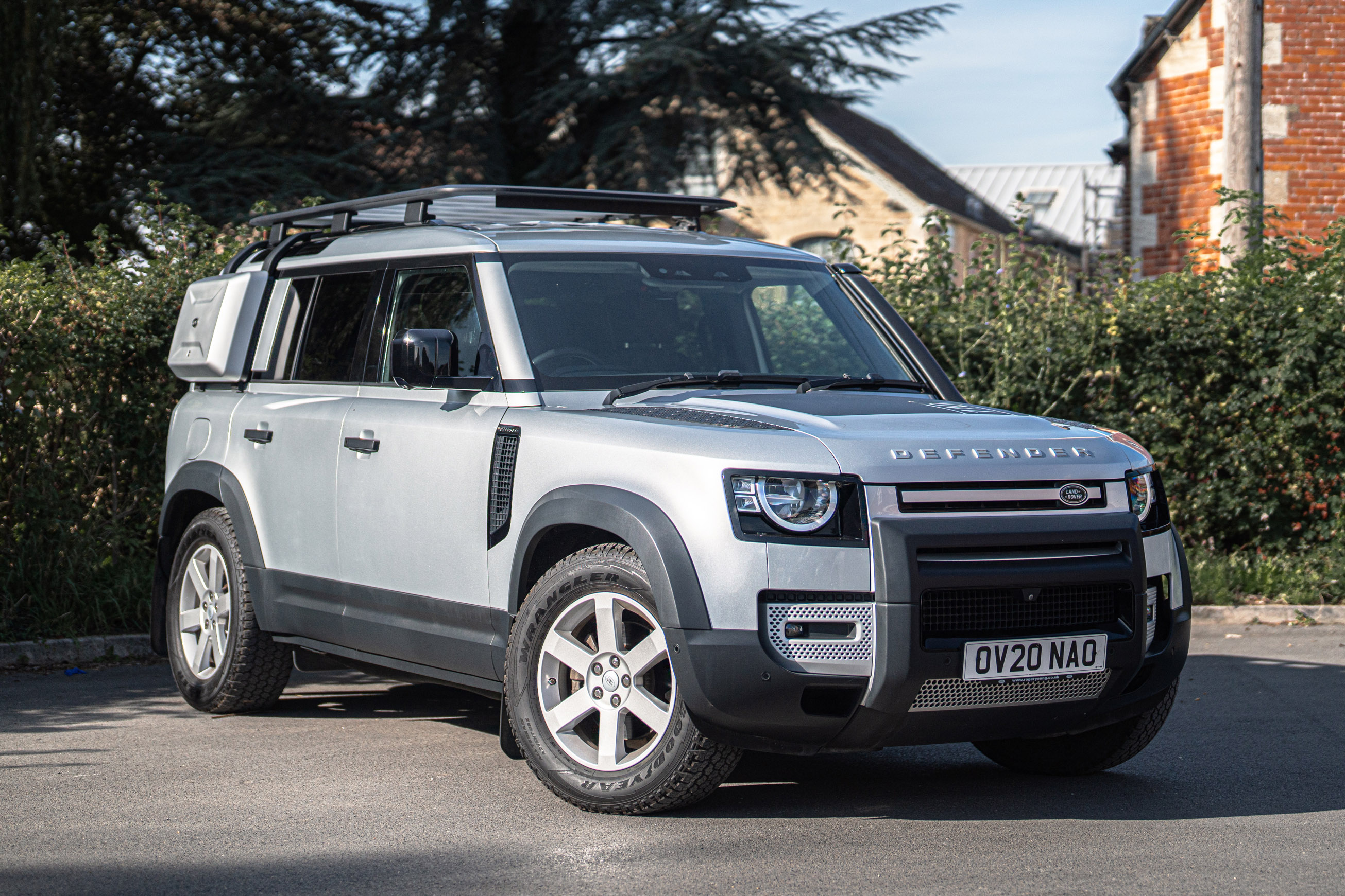 2020 Land Rover Defender 110 D240 S