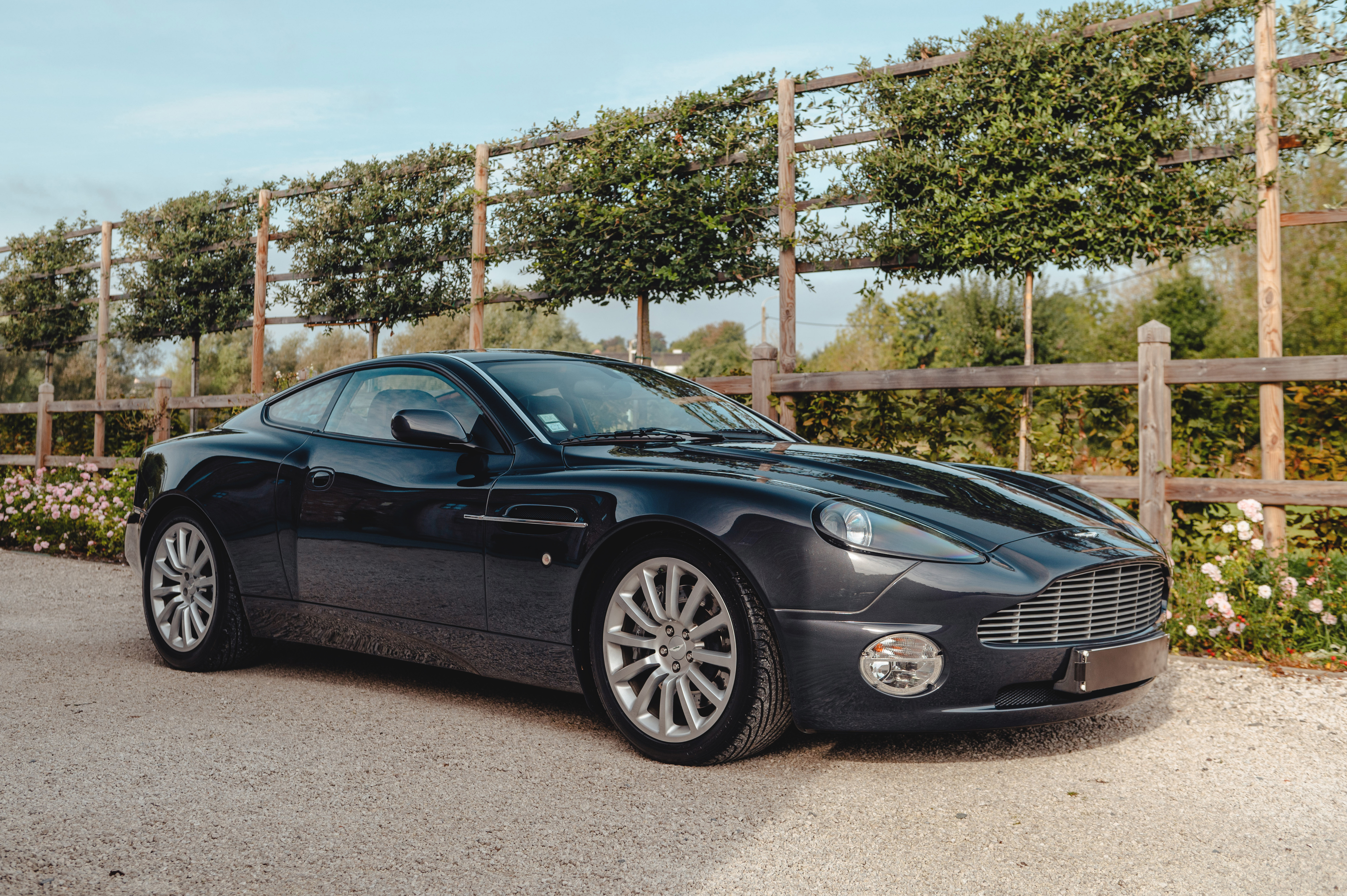 2002 Aston Martin Vanquish