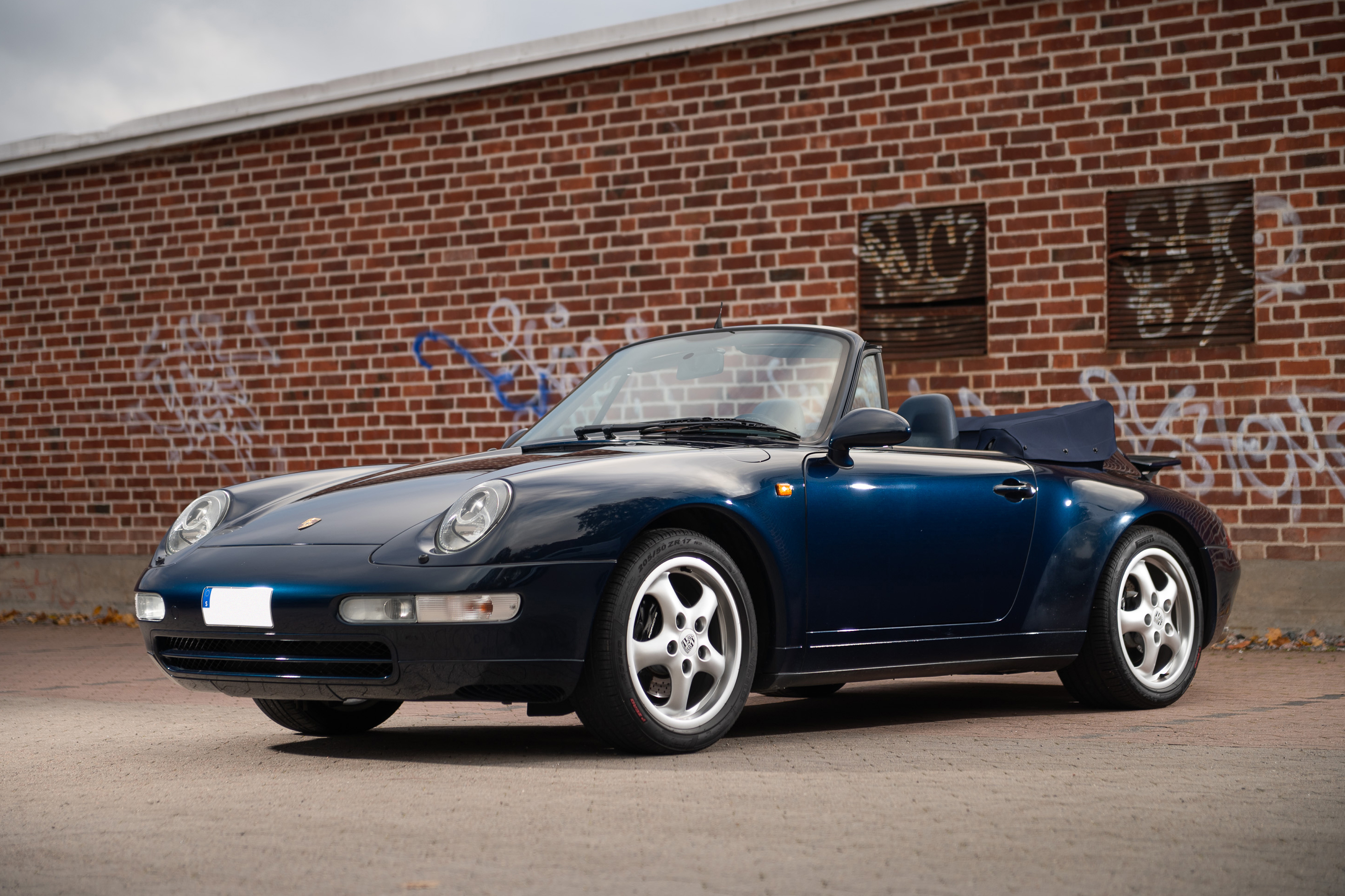 1997 Porsche 911 (993) Carrera Cabriolet