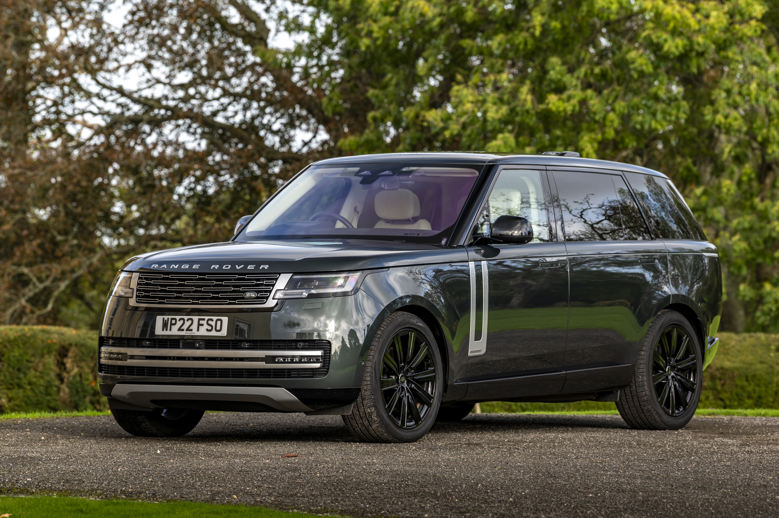 2022 Range Rover Autobiography P400 LWB