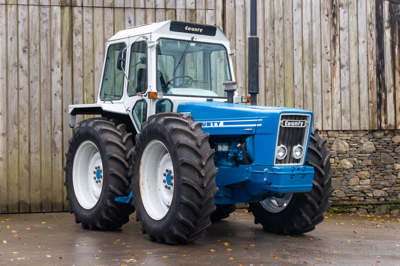 1977 County 1174 Tractor