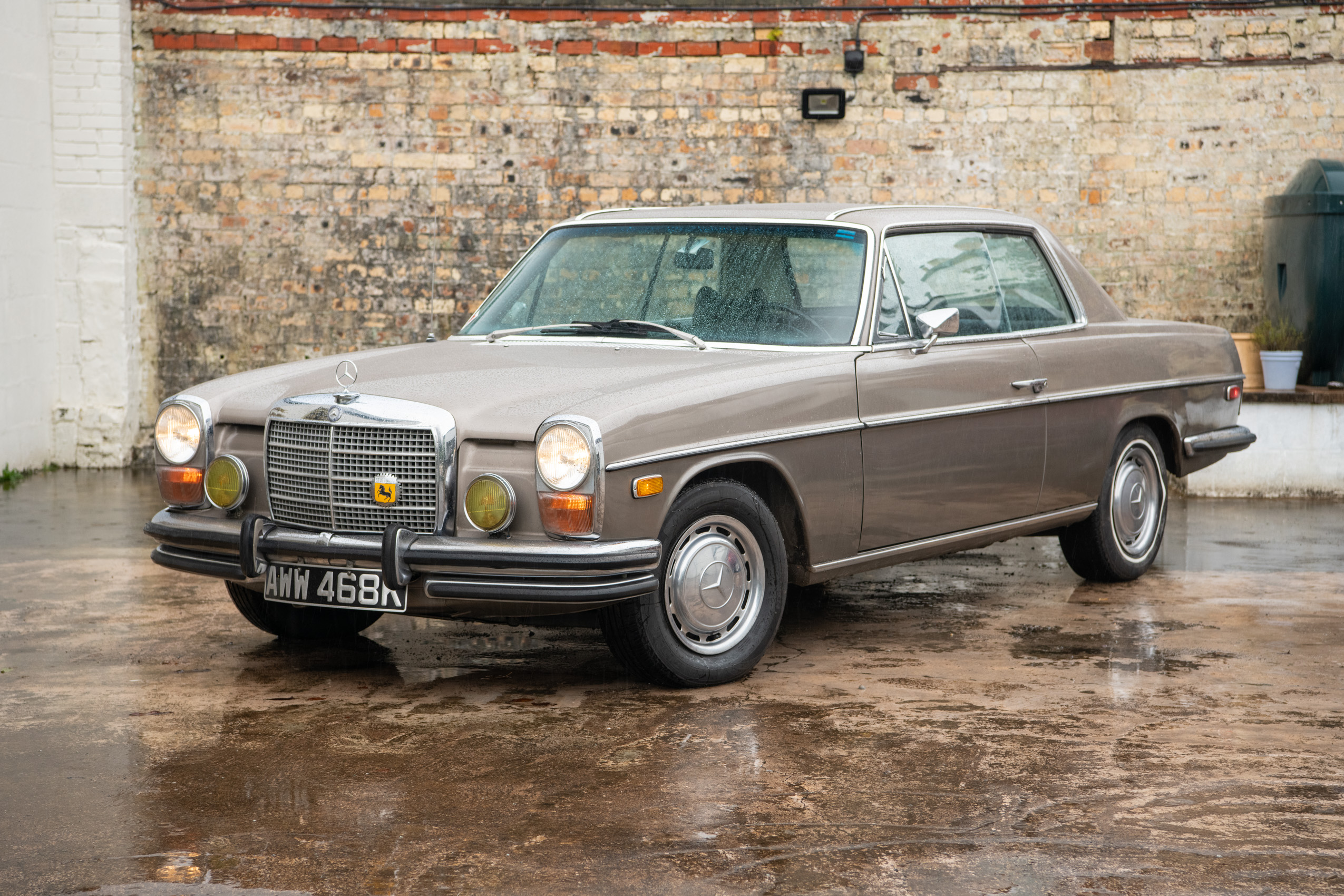 1972 Mercedes-Benz (W114) 250C