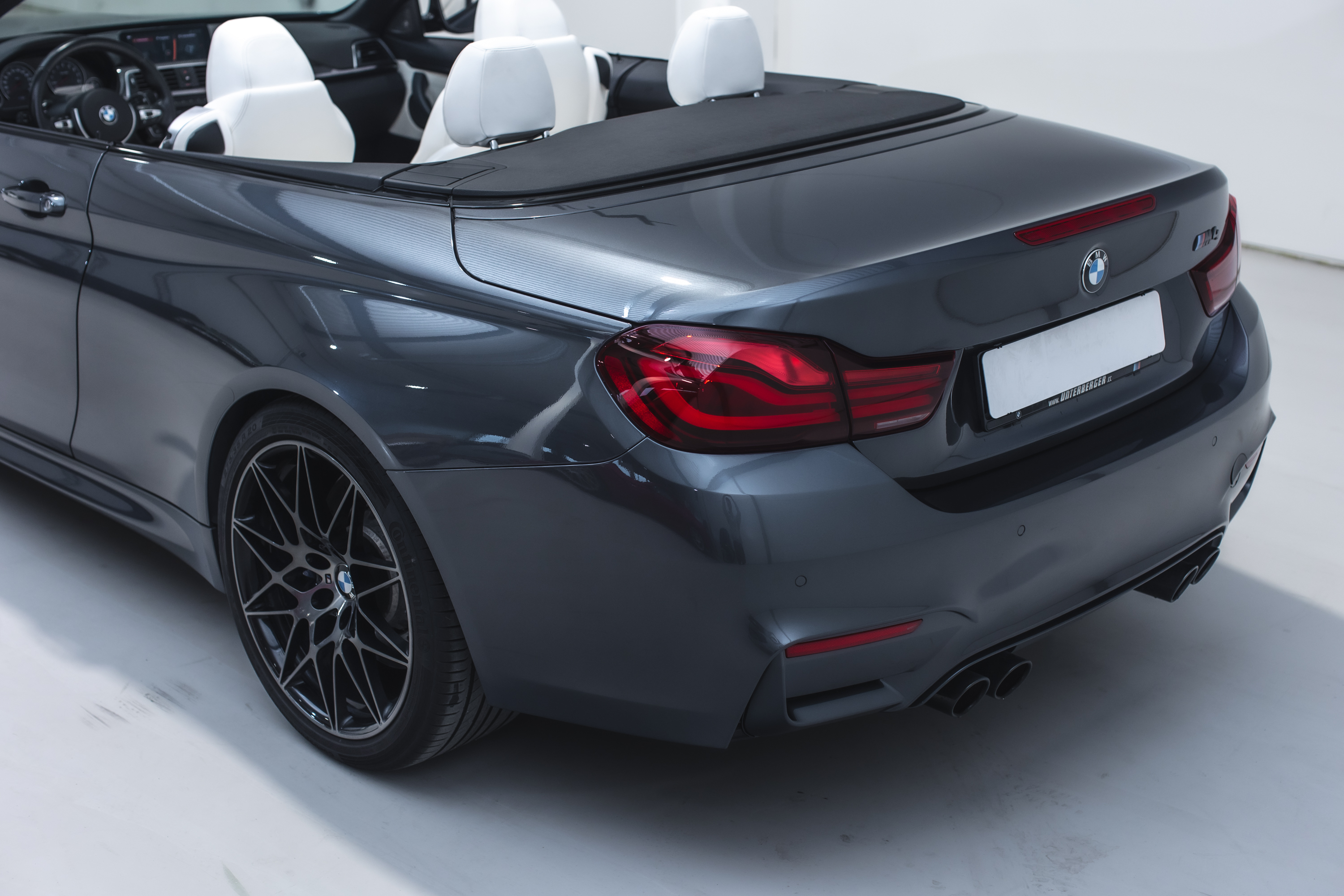 2020 BMW (F83) M4 Convertible for sale by auction in Uppsala, Sweden