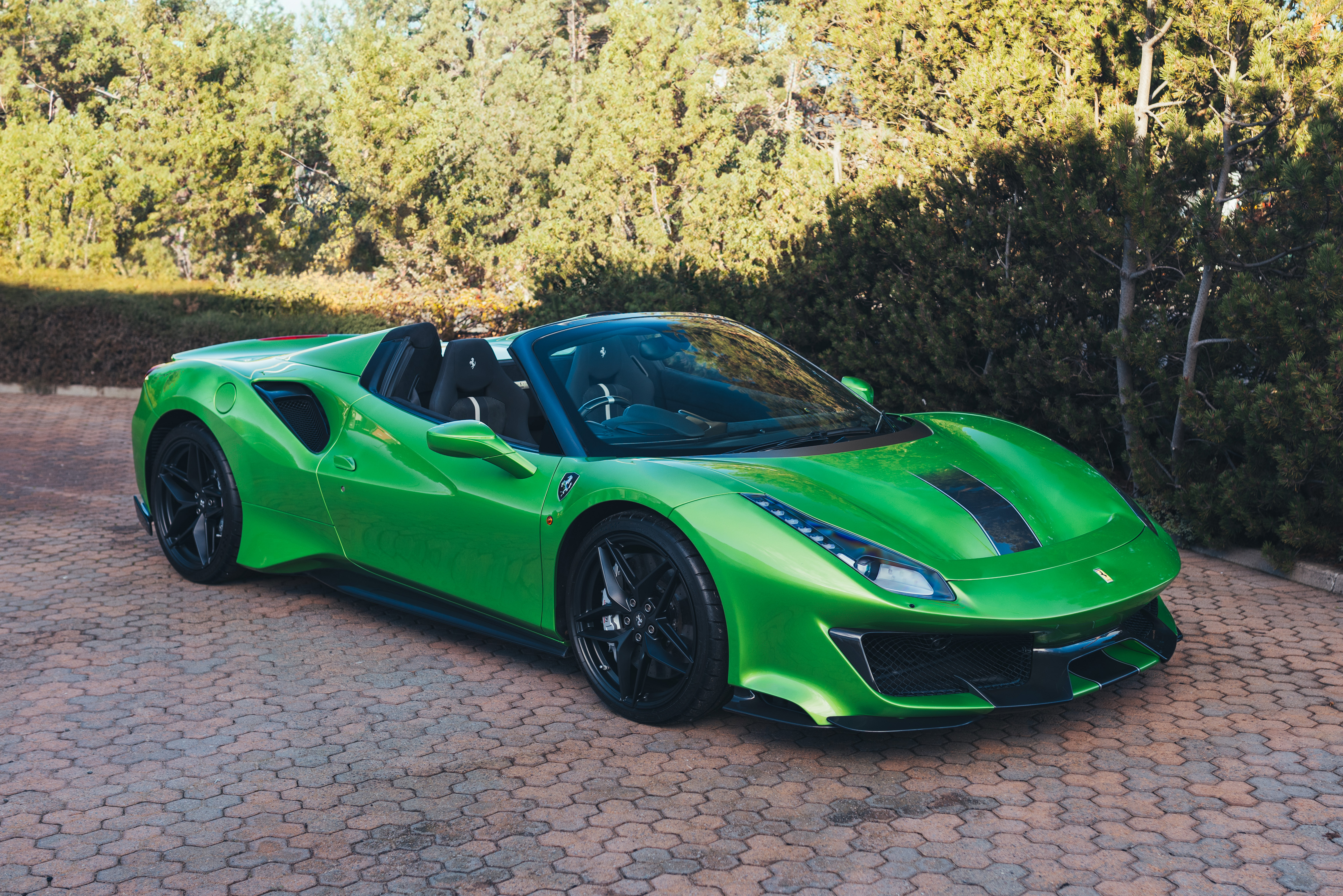 2020 Ferrari 488 Pista Spider - Tailor Made