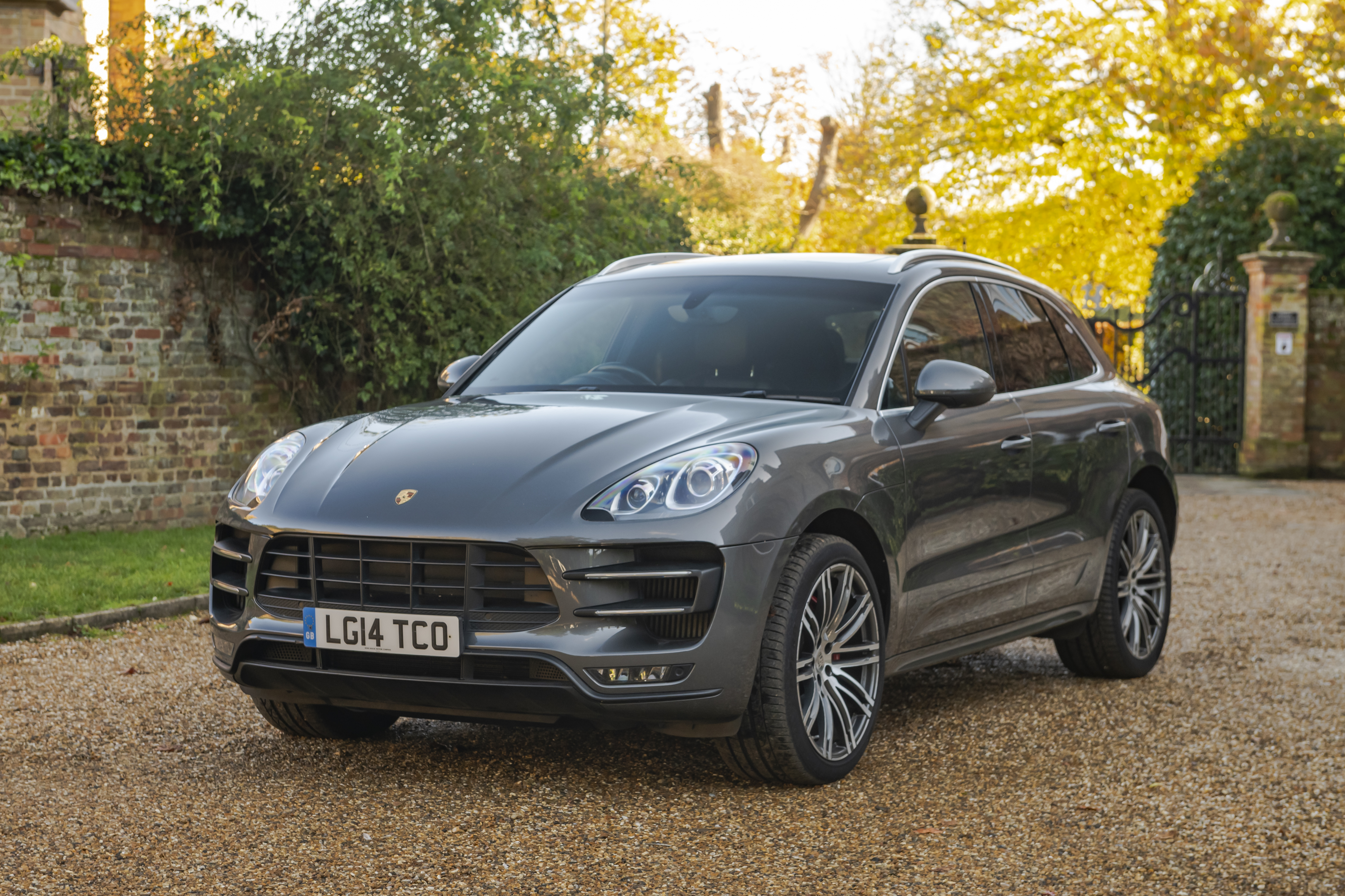 2014 Porsche Macan Turbo for sale by auction in Hertfordshire, United