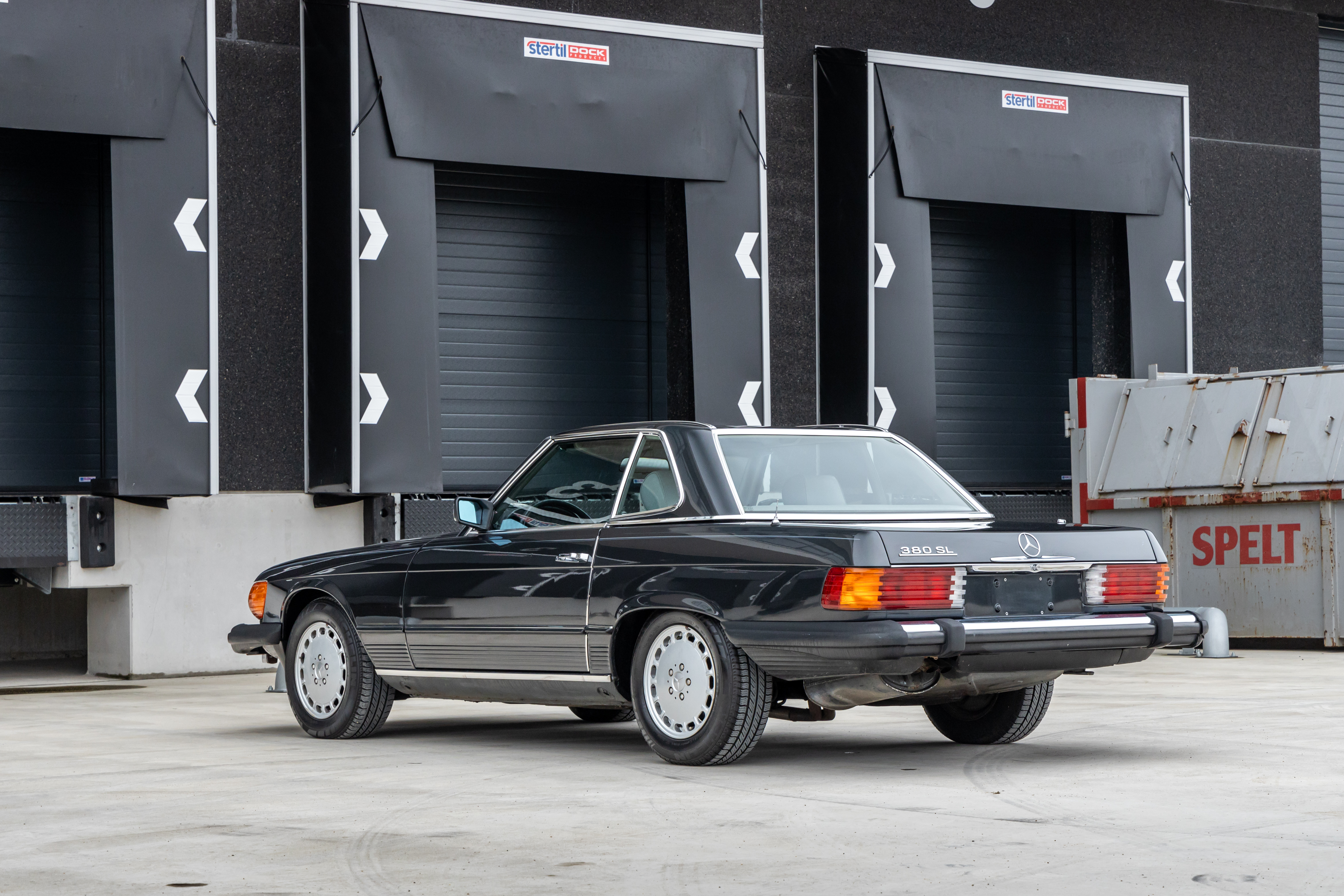 1984 Mercedes-Benz (R107) 380SL for sale by auction in Bleiswijk ...
