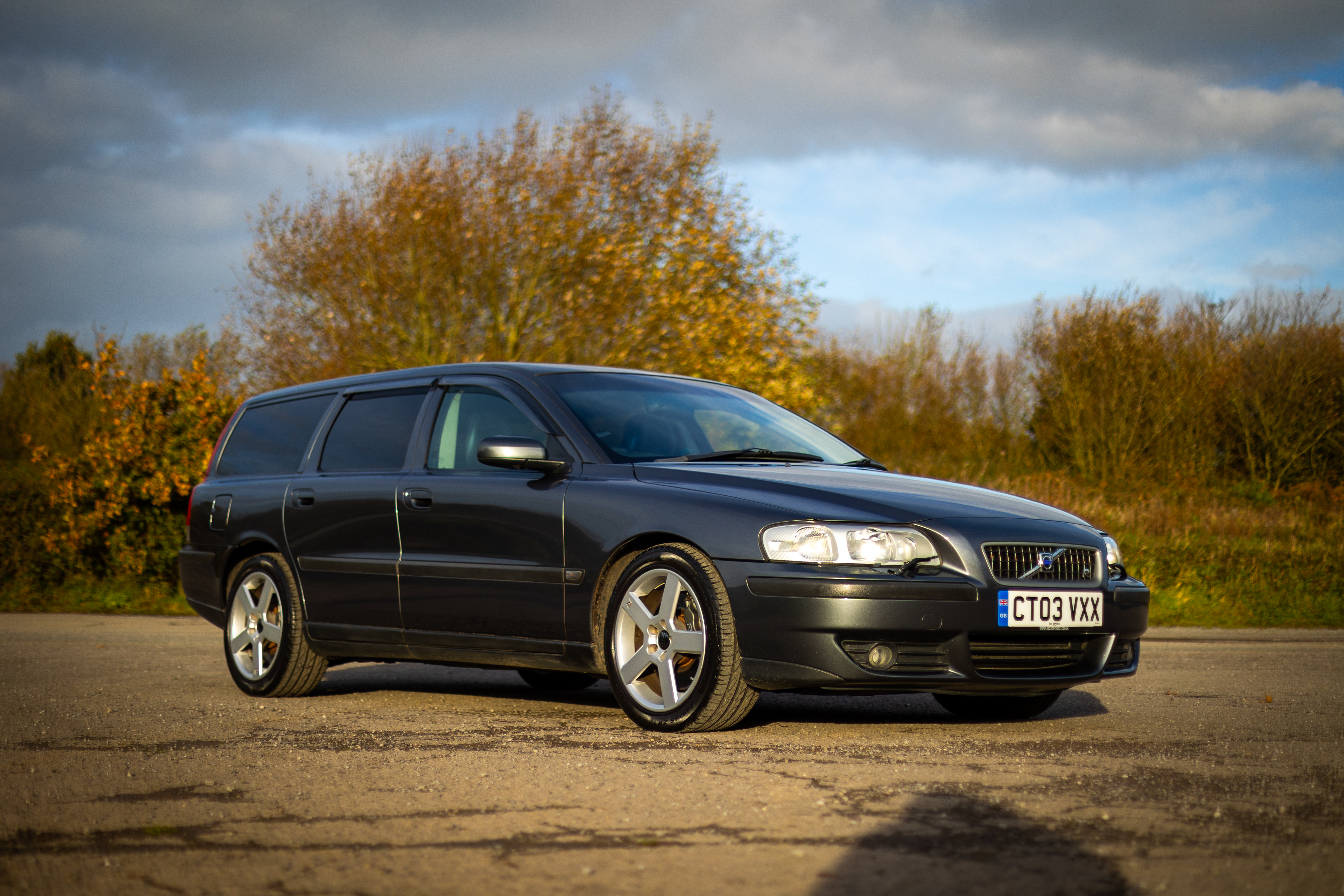 2003 Volvo V70 R