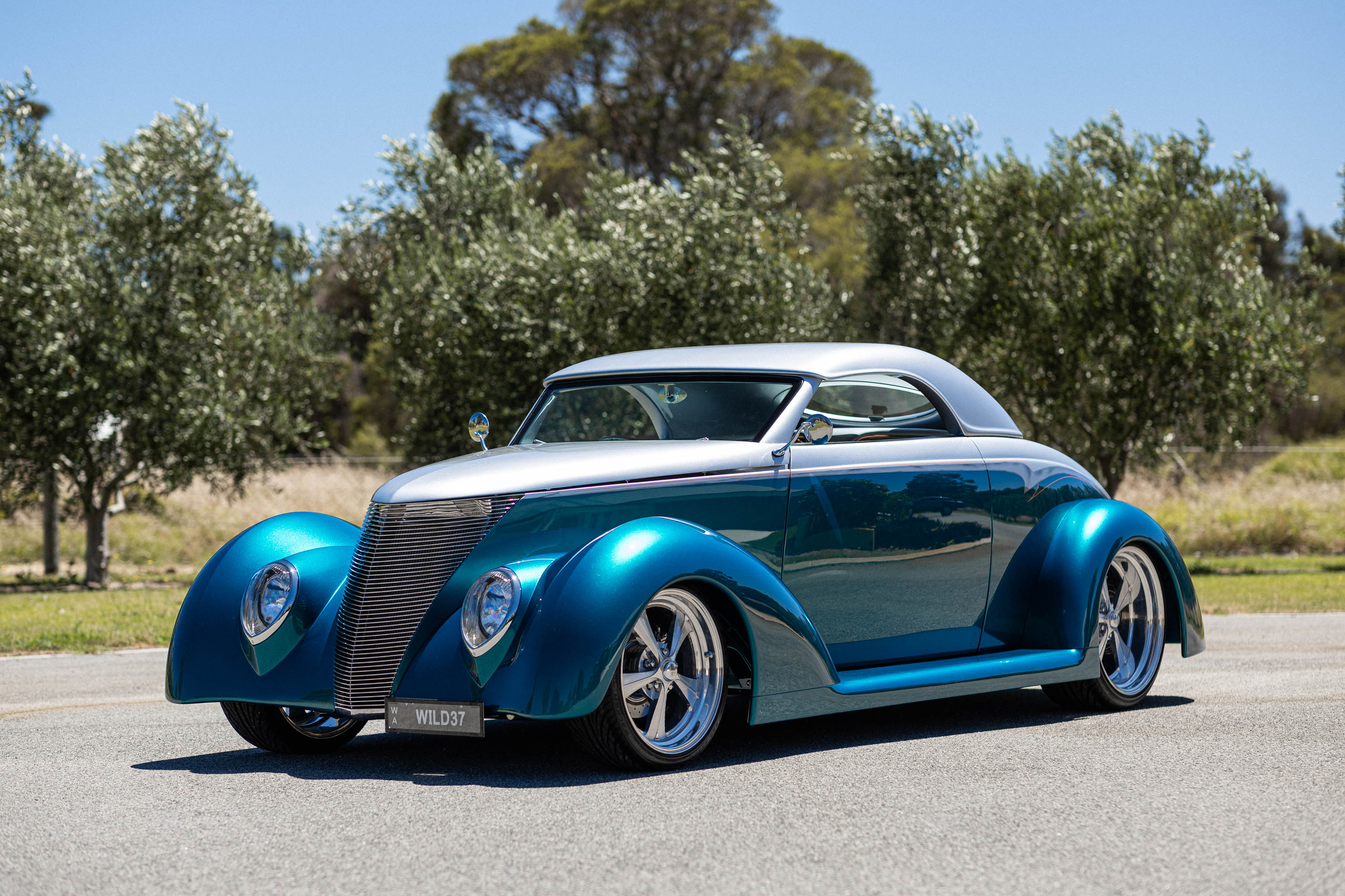 1937 Ford Roadster Custom Hot Rod