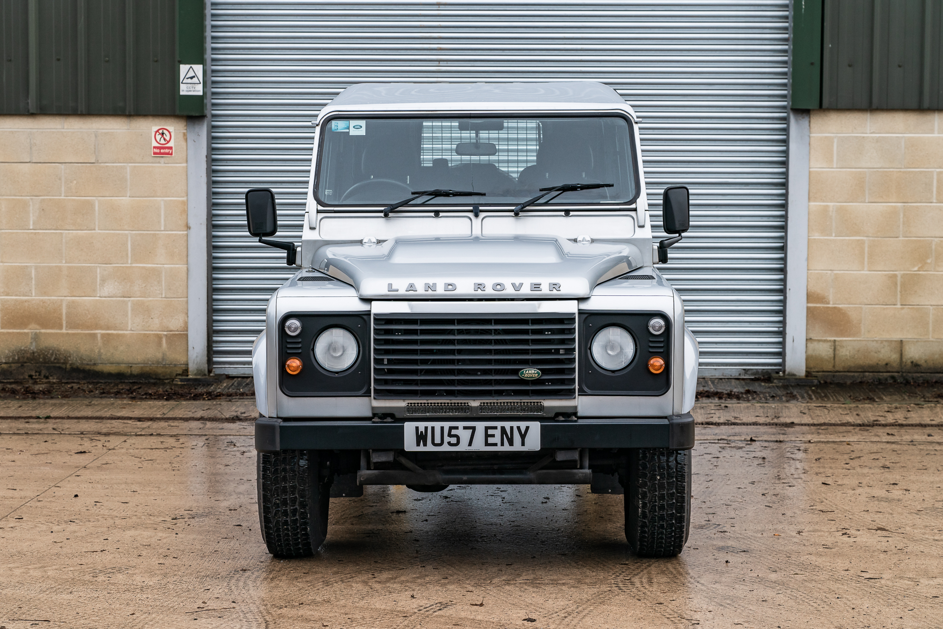 2007 Land Rover Defender 110 Utility - 4,436 KM for sale by auction in ...