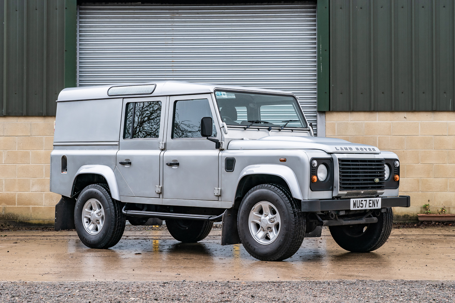 2007 Land Rover Defender 110 Utility - 4,436 KM