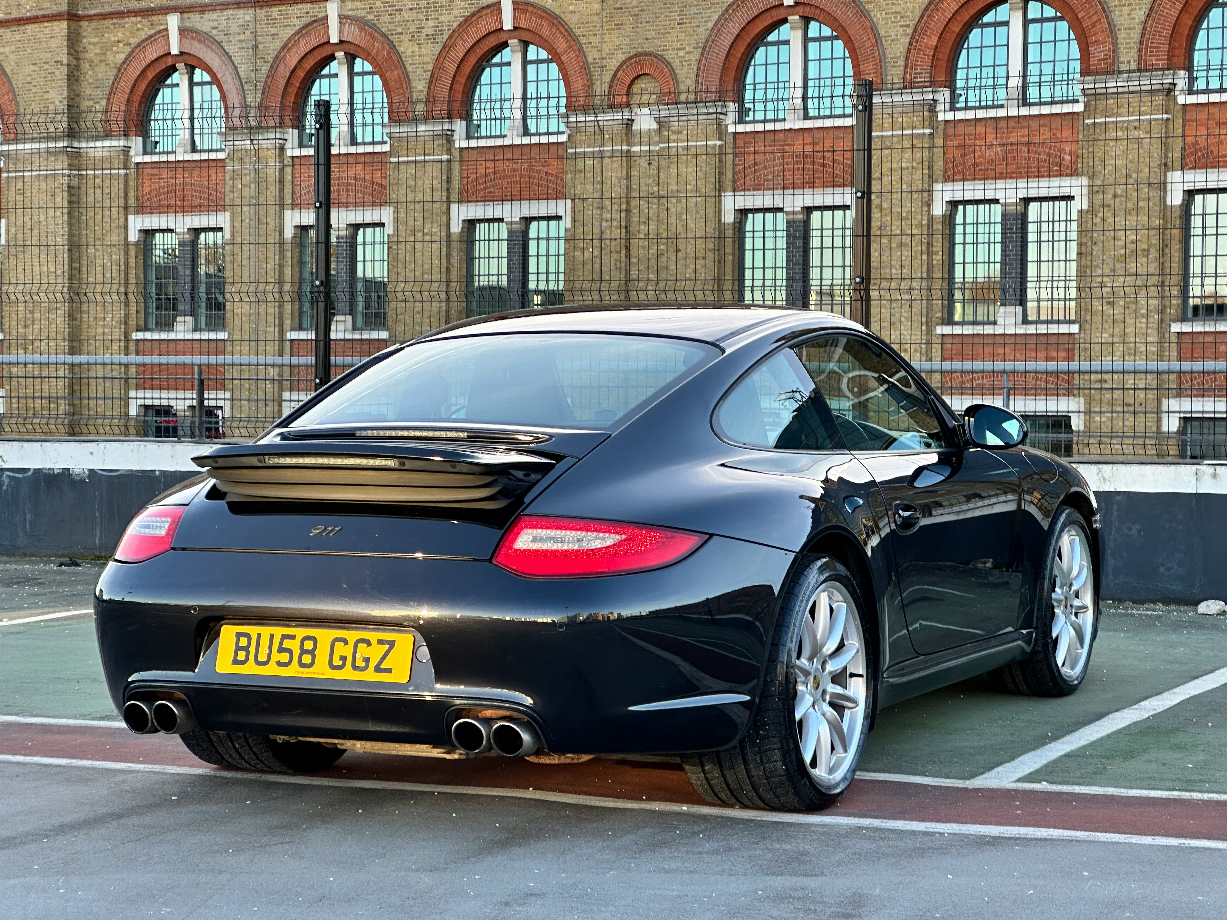 2008 Porsche 911 (997.2) Carrera for sale by classified listing privately  in London, United Kingdom