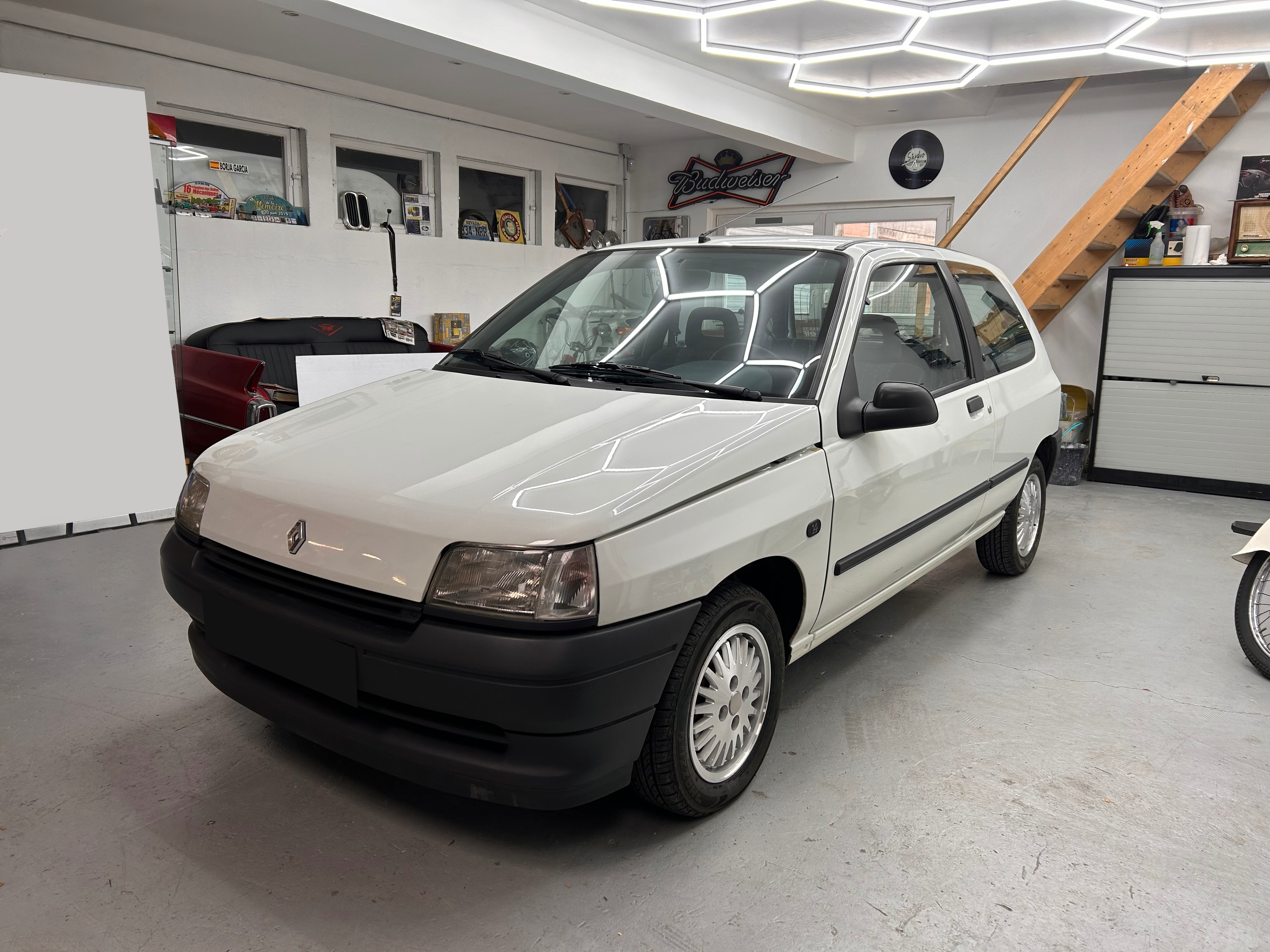 1991 Renault Clio (Mk1) RN - 909 Km