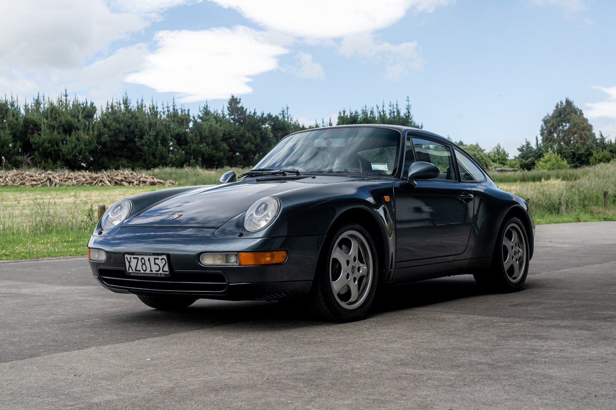 1994 Porsche 911 (993) Carrera - Manual