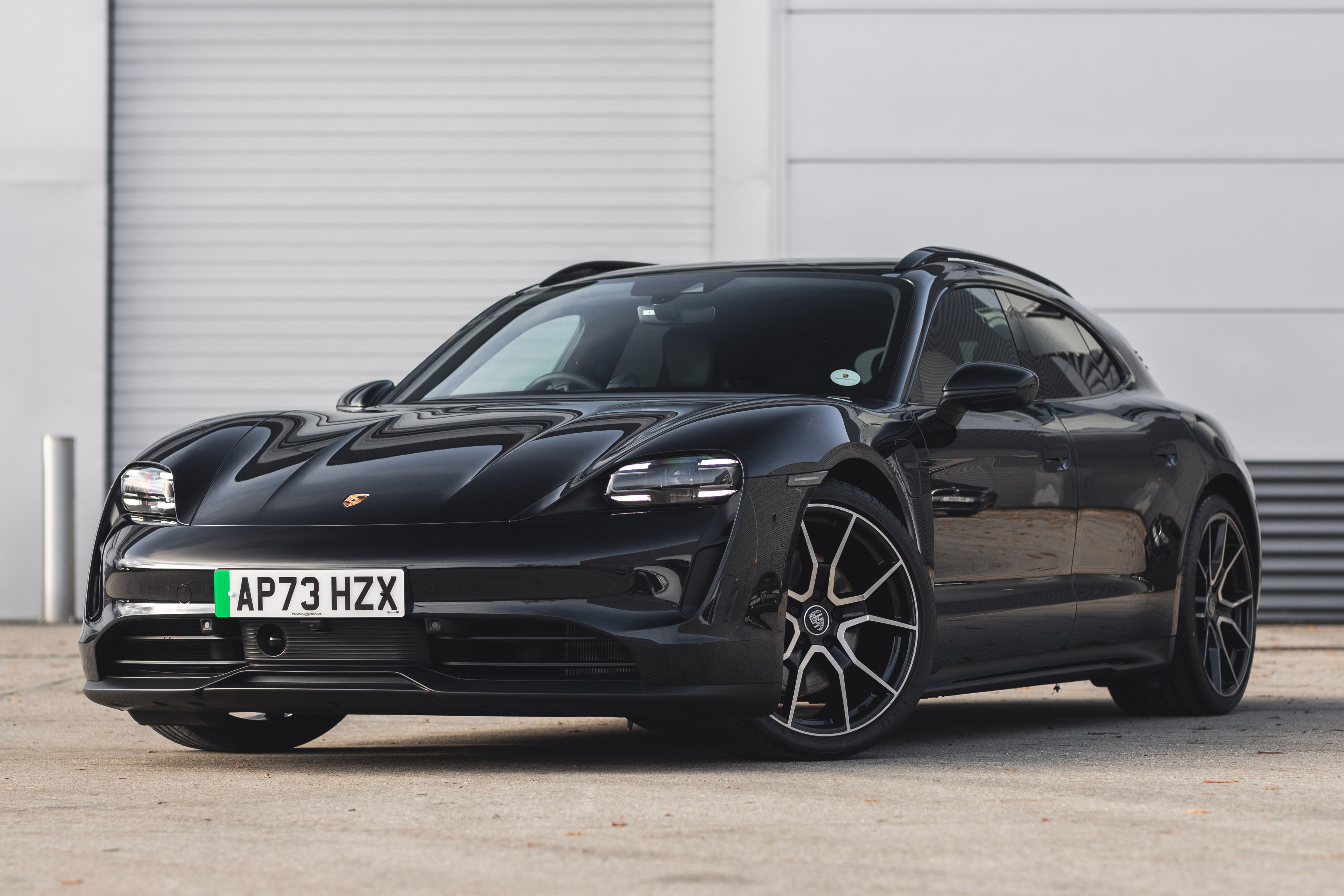 2023 Porsche Taycan Sport Turismo - Performance Battery Plus - 19 Miles