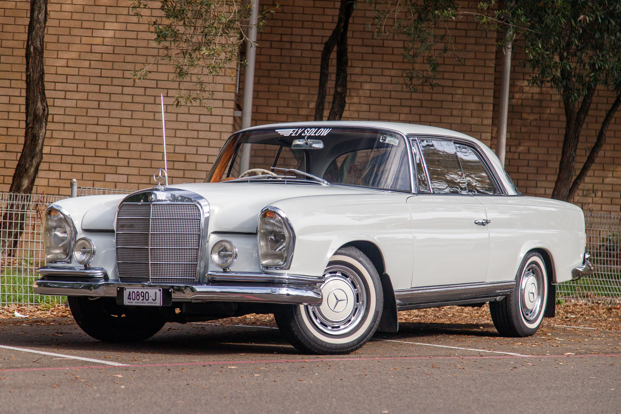 1965 Mercedes-Benz (W111) 220 SEB Coupe