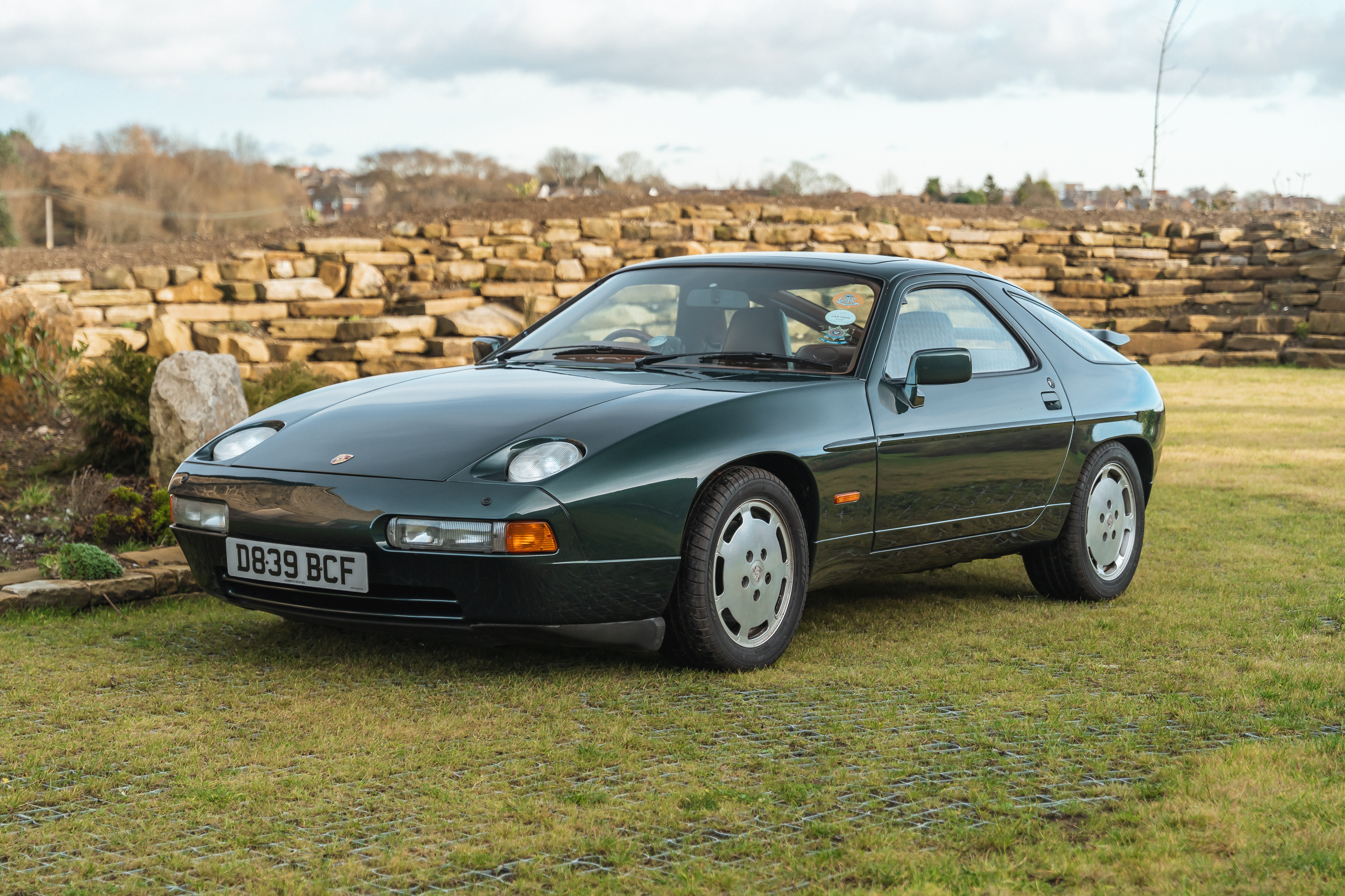 1987 Porsche 928 S4 - Manual