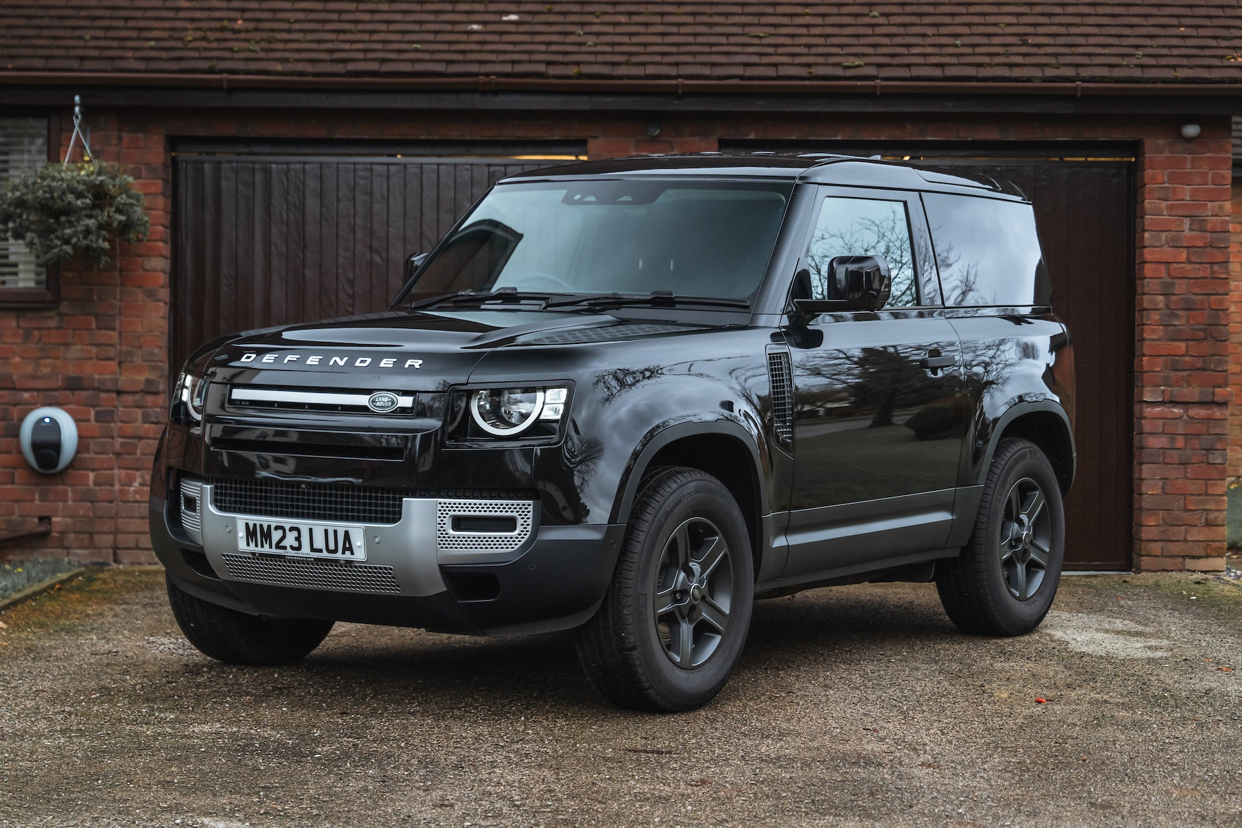 2023 Land Rover Defender 90 Hard Top D200 - VAT Q