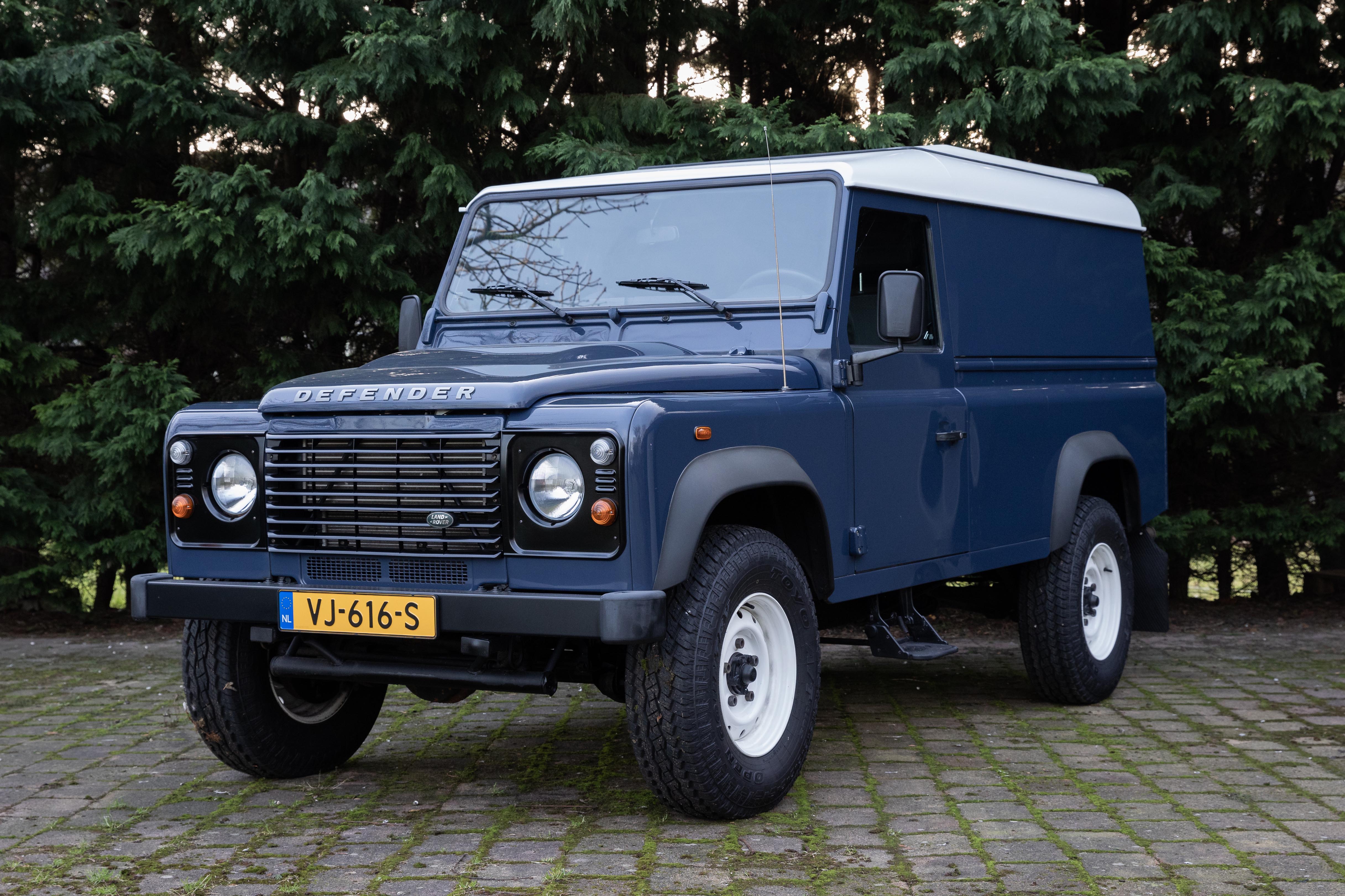 2014 Land Rover Defender 110 Hard Top – VAT Q